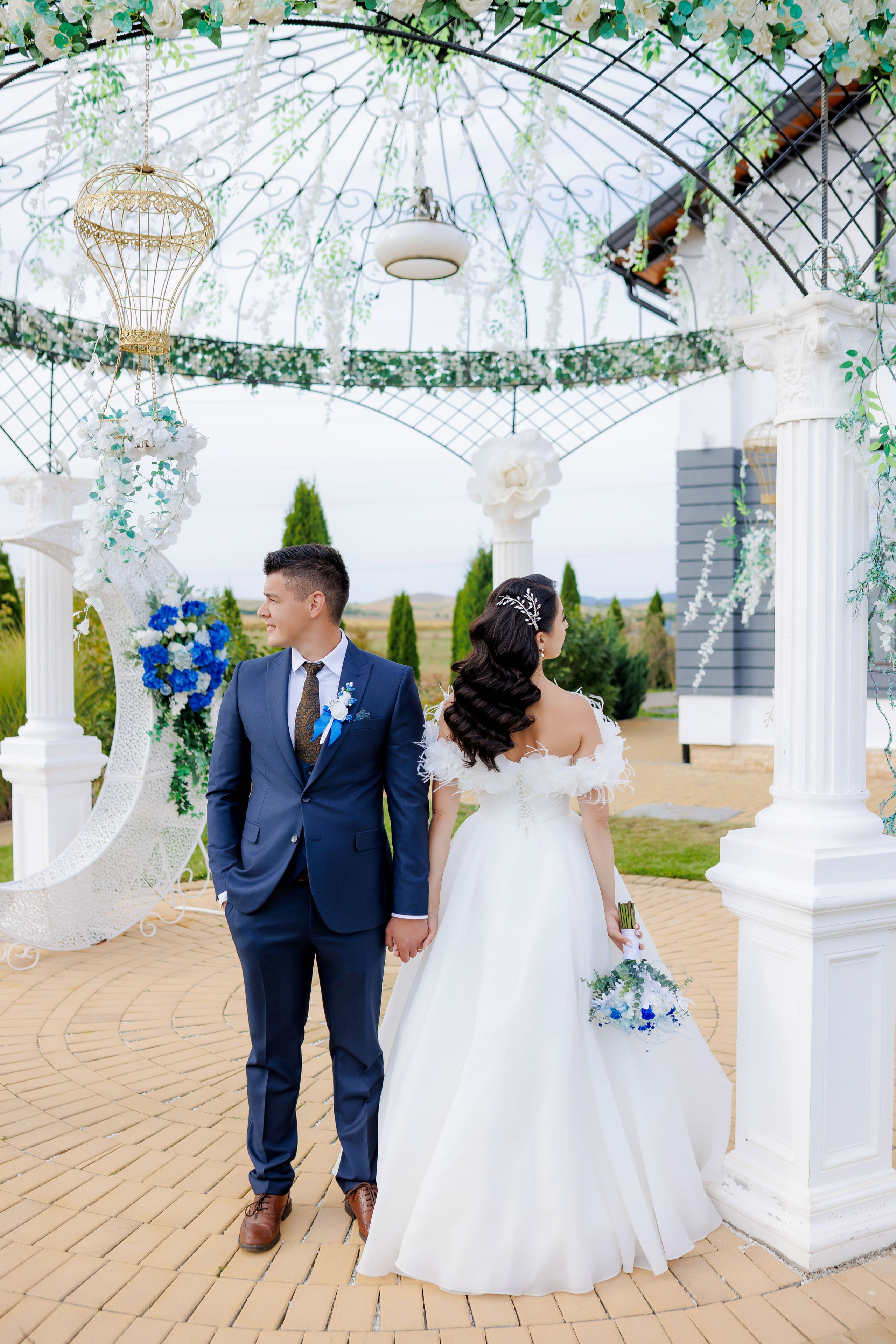 Loredana & Emilian – Ziua Nunții | Videografie - fotografie Botez Suceava, Iași, Botoșani. Servicii foto-video profesionale, pentru momente de neuitat