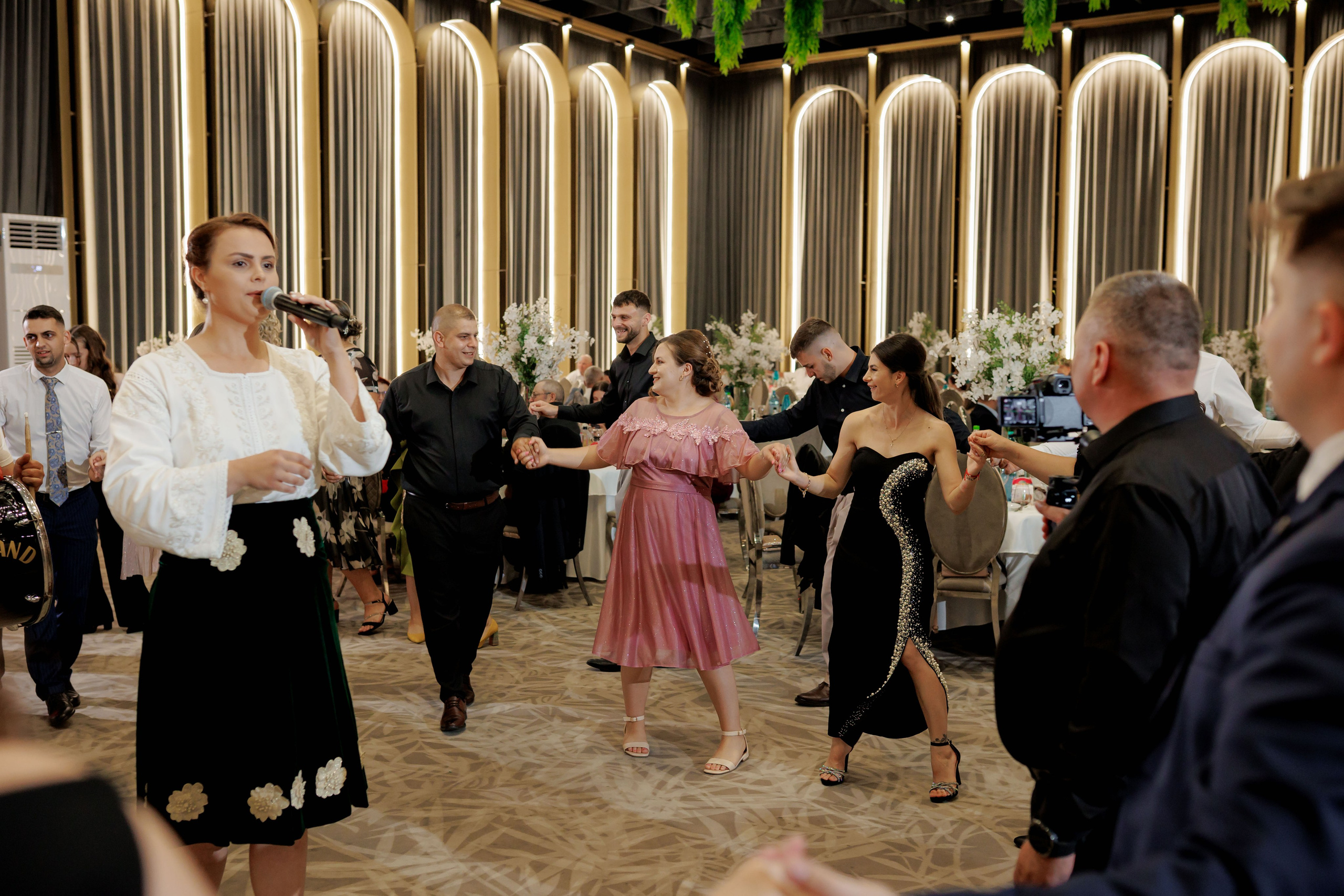 Nunta Nicoleta & Răzvan | Fotografie & Videografie Profesională. Servicii foto-video profesionale, pentru momente de neuitat