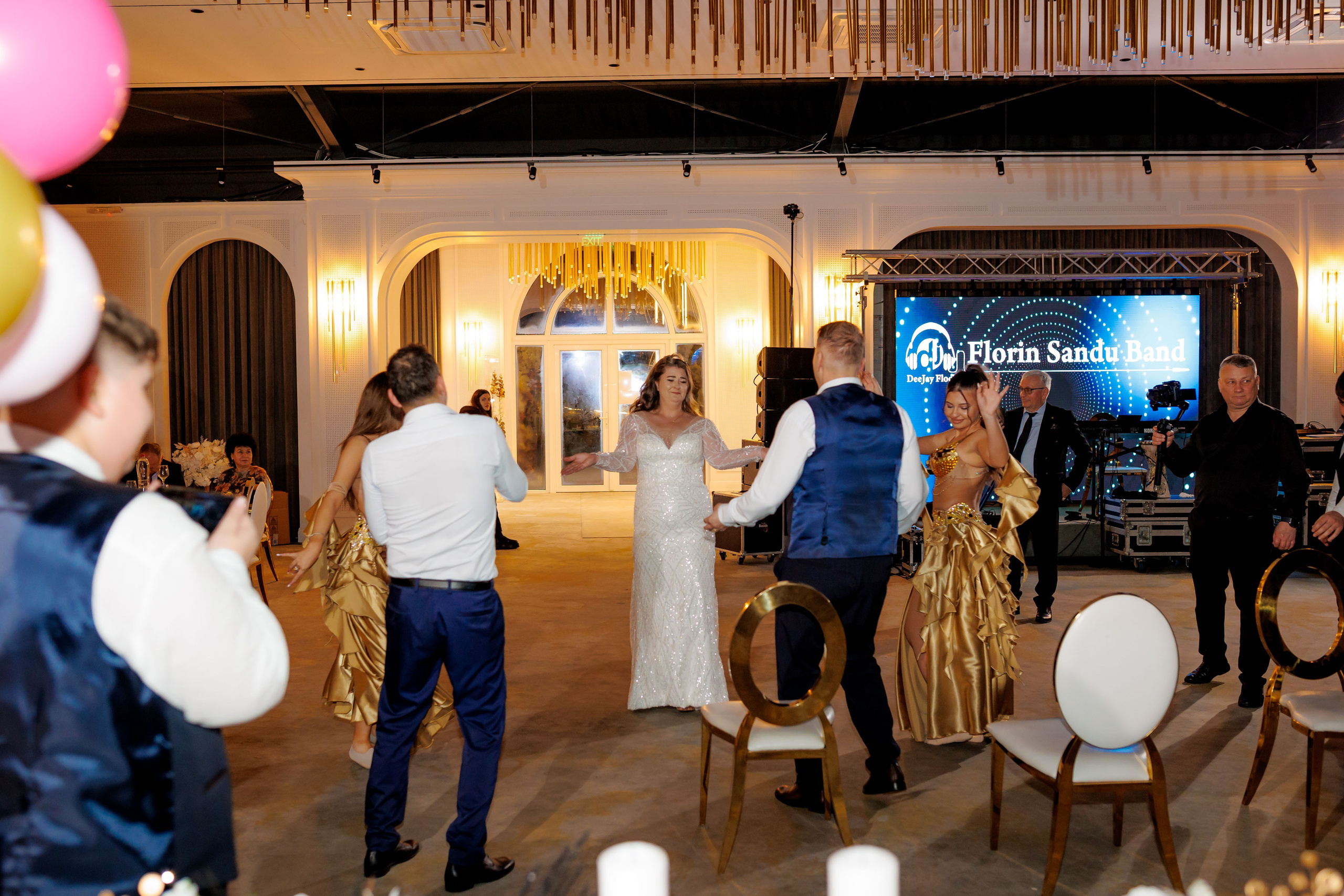 Povestea voastră, regizată de noi |Cristi Turculet Videograf Nuntă Suceava | wedding highlight. Servicii foto-video profesionale, pentru momente de neuitat