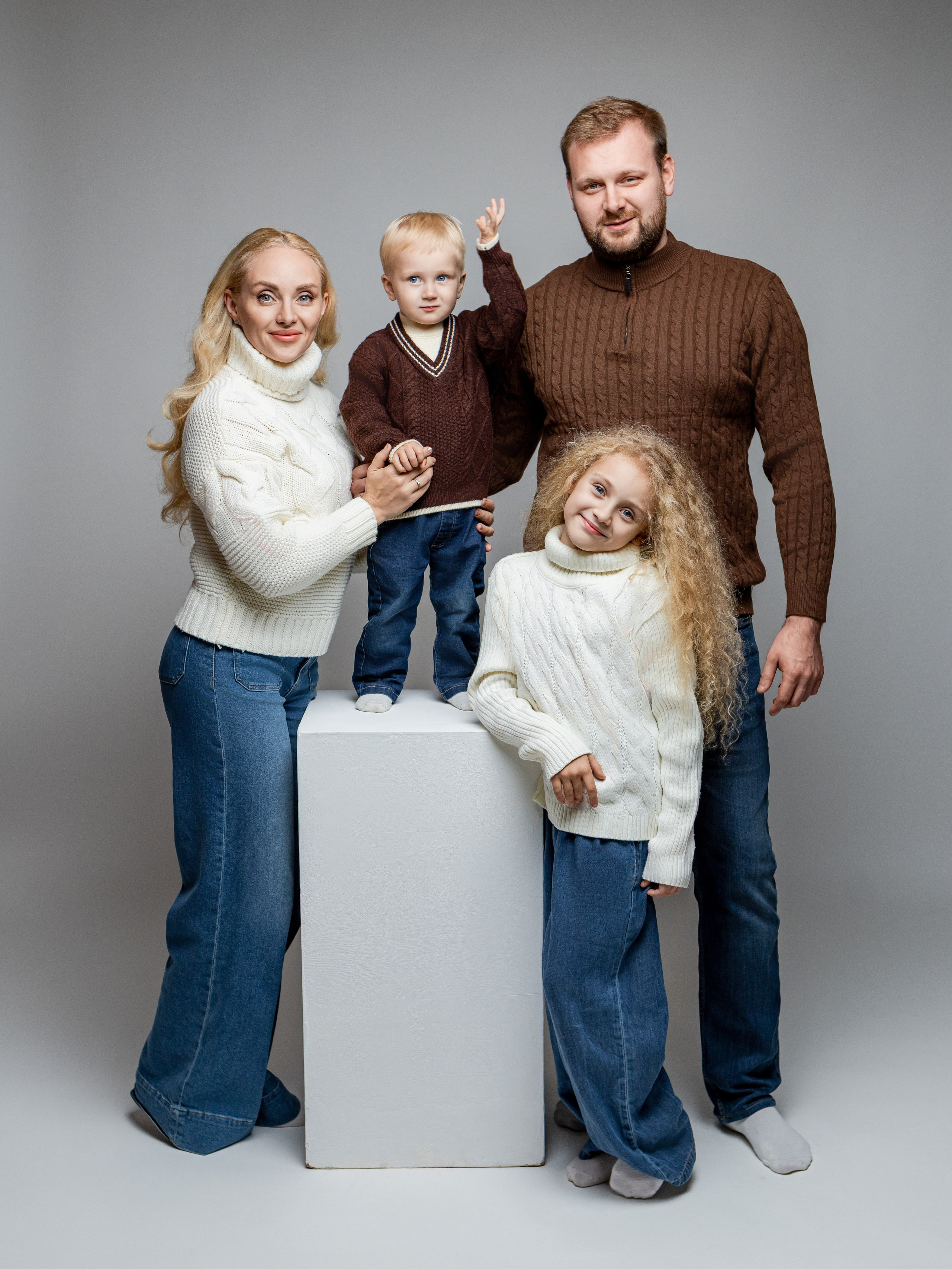 Outfits. Leon Fotostudio Hamburg