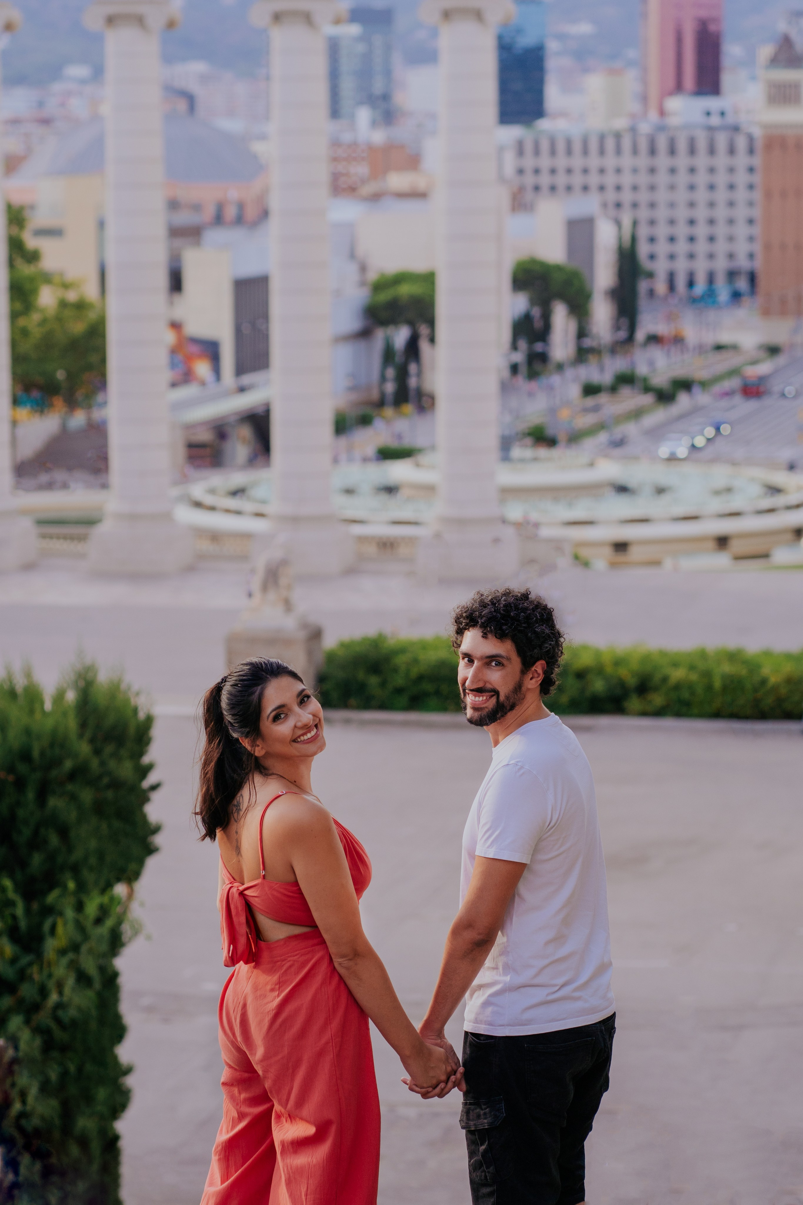 Love Story Montjuic. DiaFoto — Wow Photographer in Barcelona | Premium Barcelona Photoshoot Experience