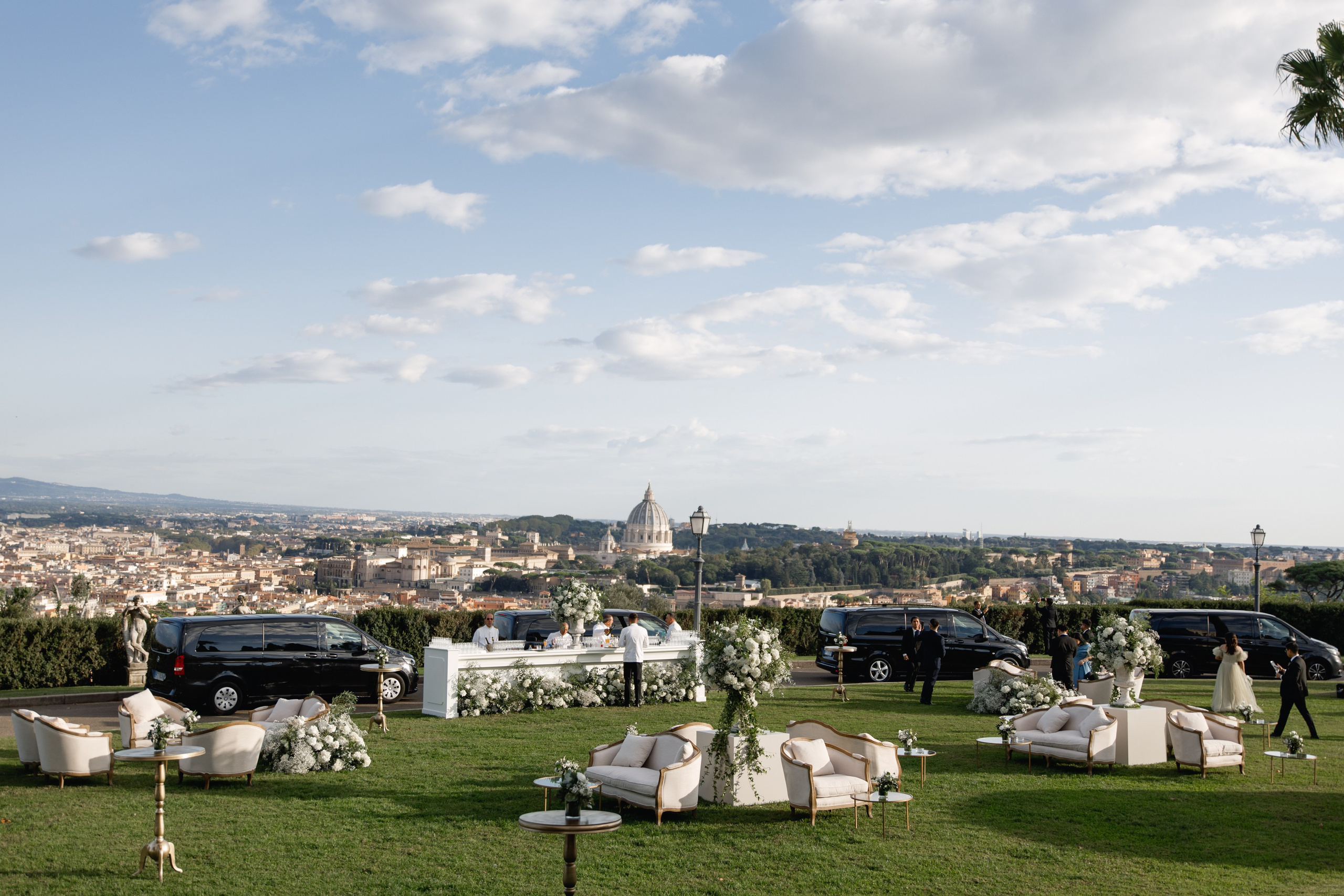 Wedding photographer Italy Rome, Tuscany, Lake Como, Sicily, Puglia. Wedding Photographer Rome Tuscany Como Sicily Puglia Amalfy Italy- Oksana Savenchuk