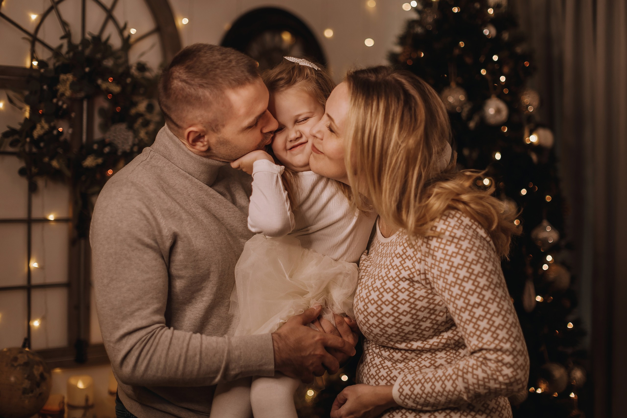 25.11.2023 Christmas Photoshoot. Wedding family event photographer in Chicago Nick Yushevich