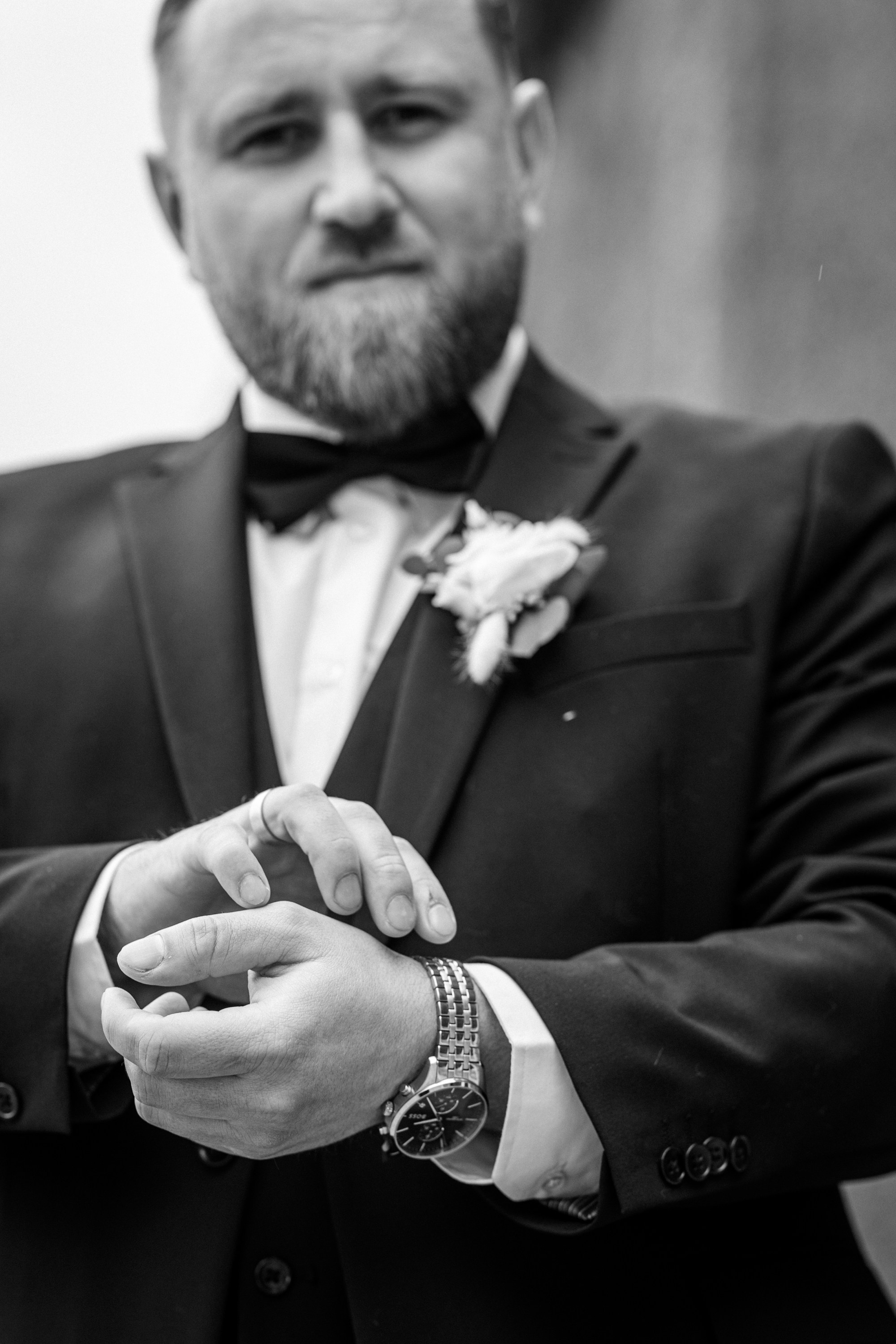 Bräutigam Portrait, charakterstarke Hochzeitsfotografie