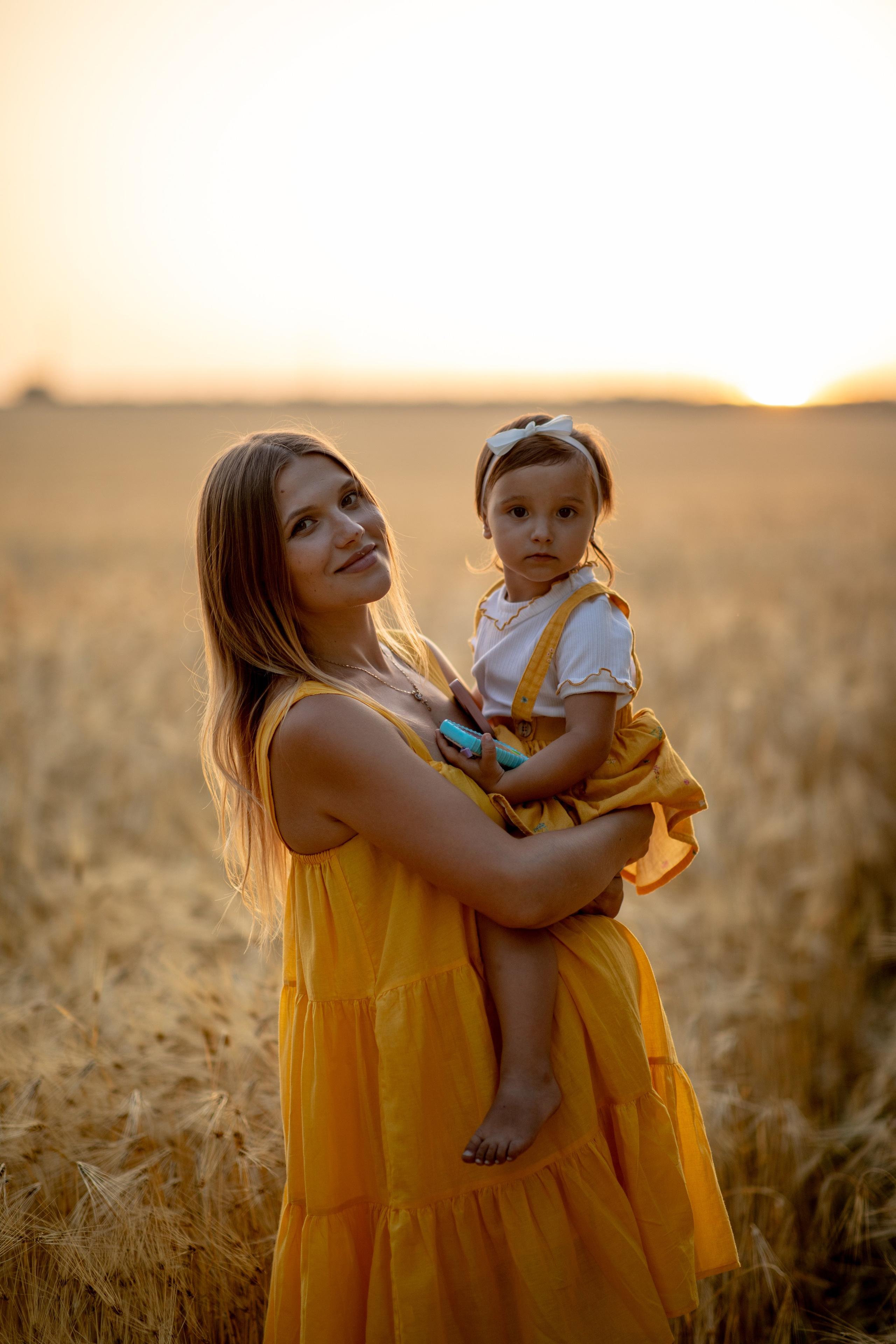 Family photo Maria si Elenica. N.D.photograph - fotograf de familie și portrete în Republica Moldova