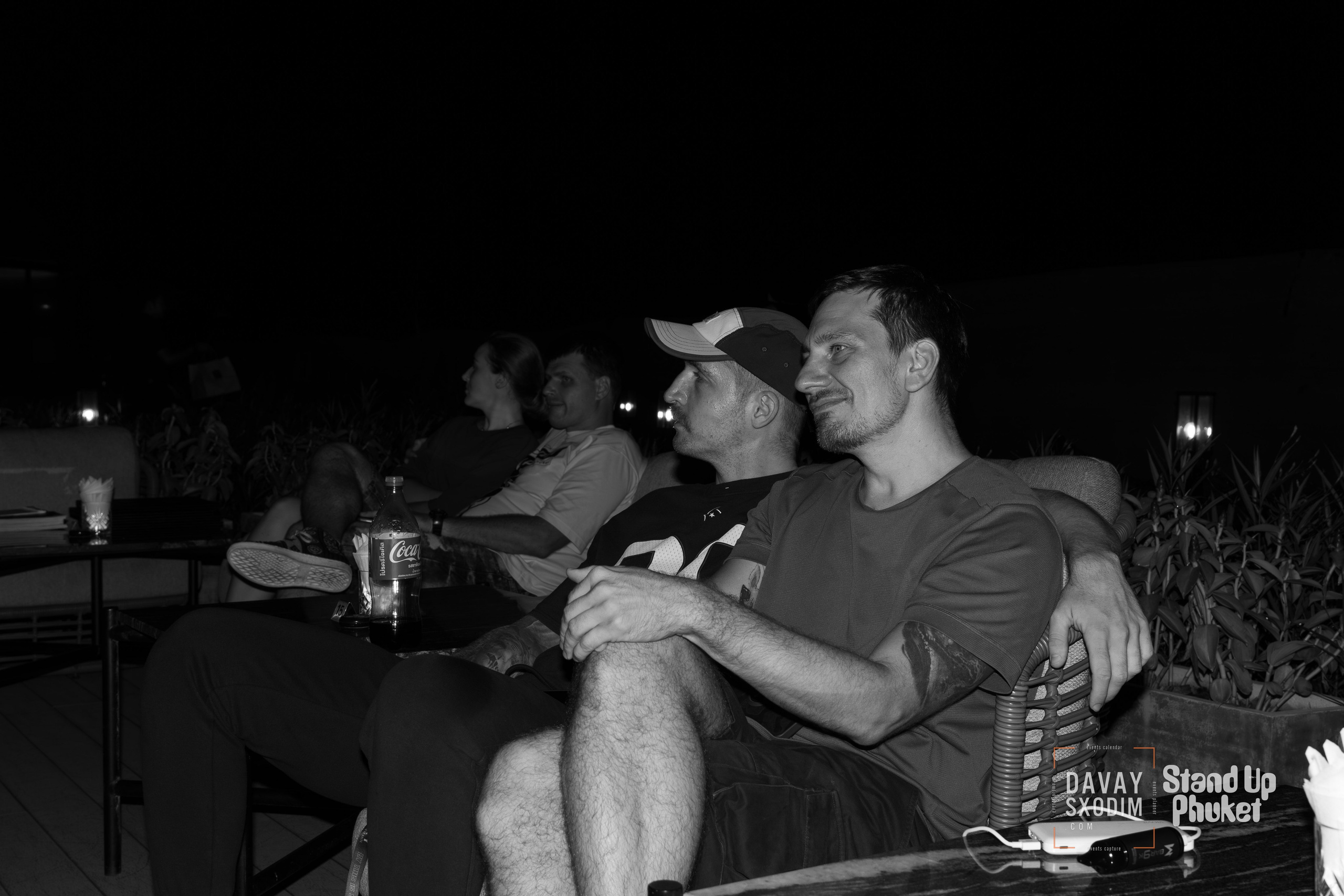 Standup Влада Лапина | Фоторепортаж | Афиша | DAVAYSXODIM.com PHUKET. АФИША|ФОТОРЕПОРТАЖИ|ИВЕНТЫ|ПХУКЕТ