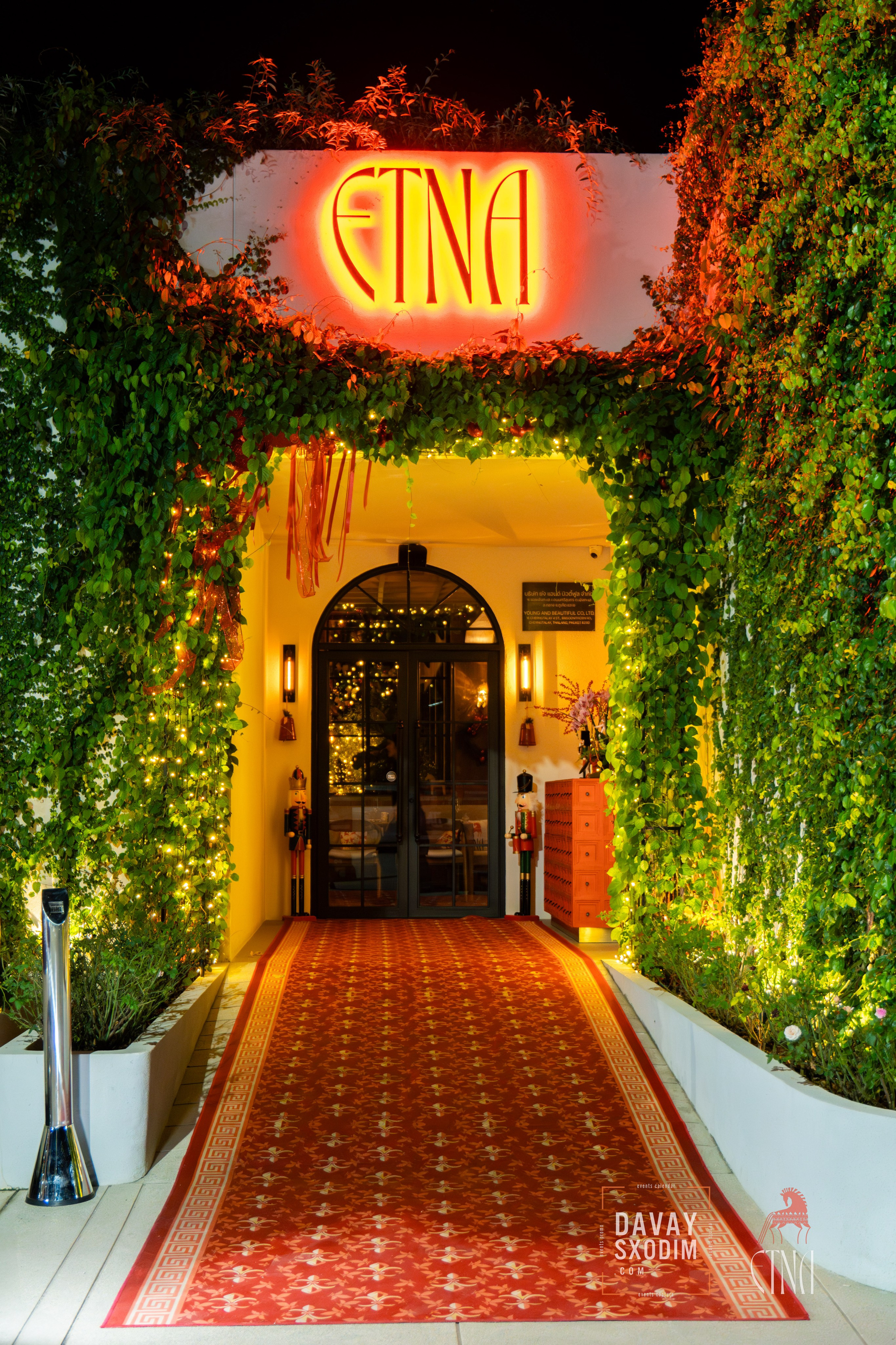 Новогодняя вечеринка | Фоторепортаж | Афиша | DAVAYSXODIM.com PHUKET. АФИША|ФОТОРЕПОРТАЖИ|ИВЕНТЫ|ПХУКЕТ