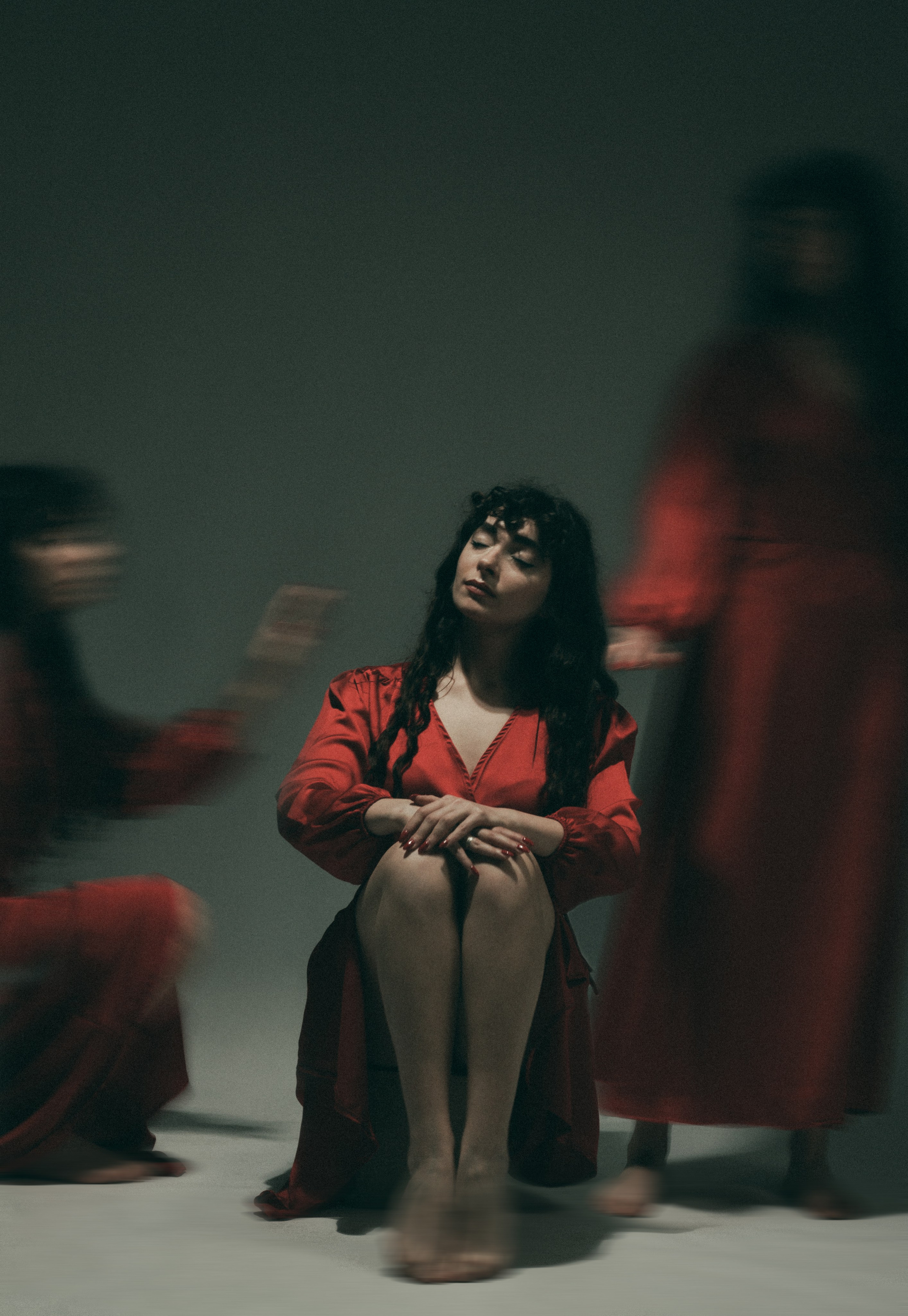 სტუდიური და გარე ფოტოსესიები. Clapp Studio