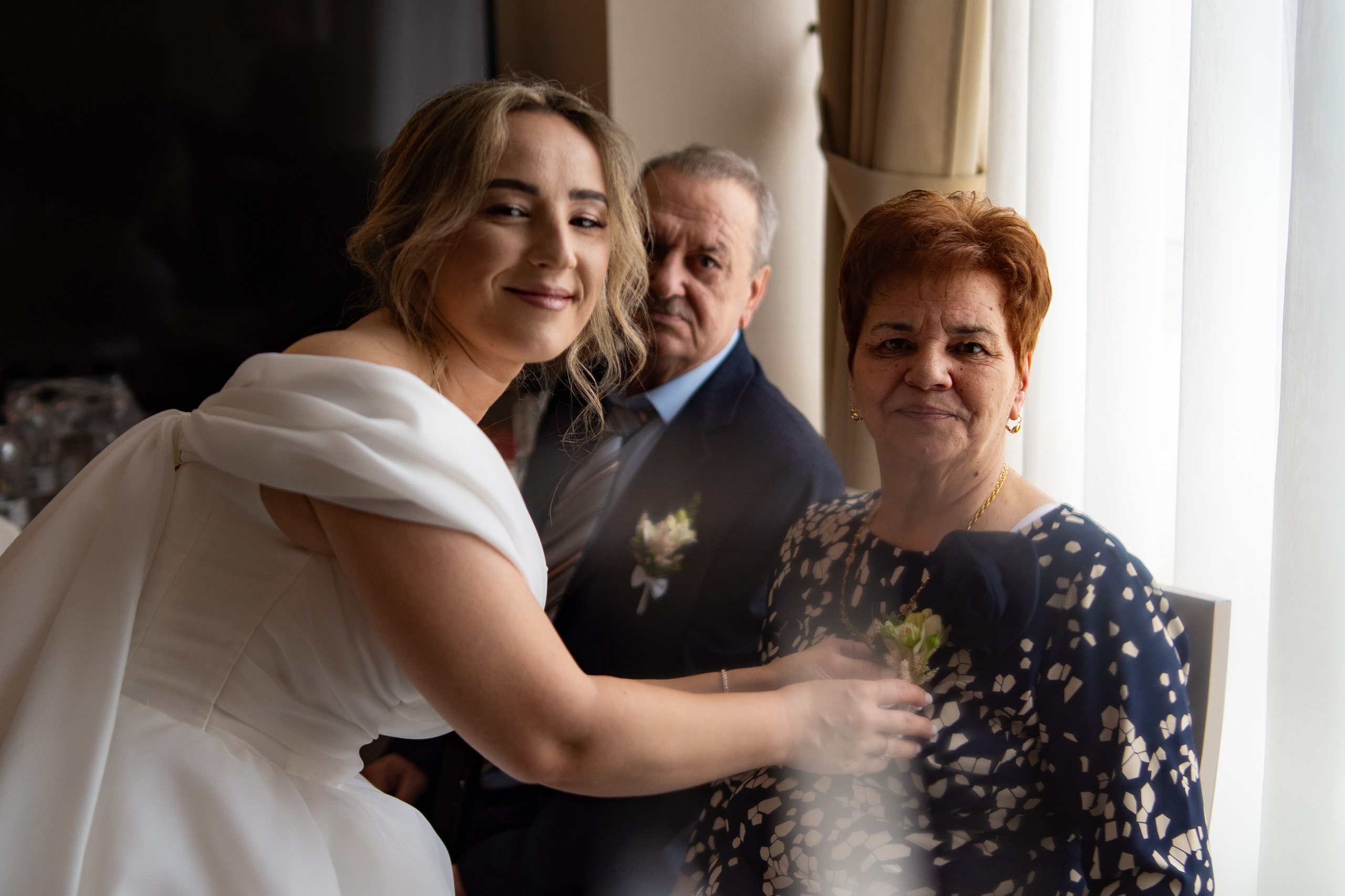 Alexandra + Andrei / Iasi. Foto-Video Nunta Iasi, Suceava, Bucuresti / Disponibilitate 2025 — 2026 — 2027