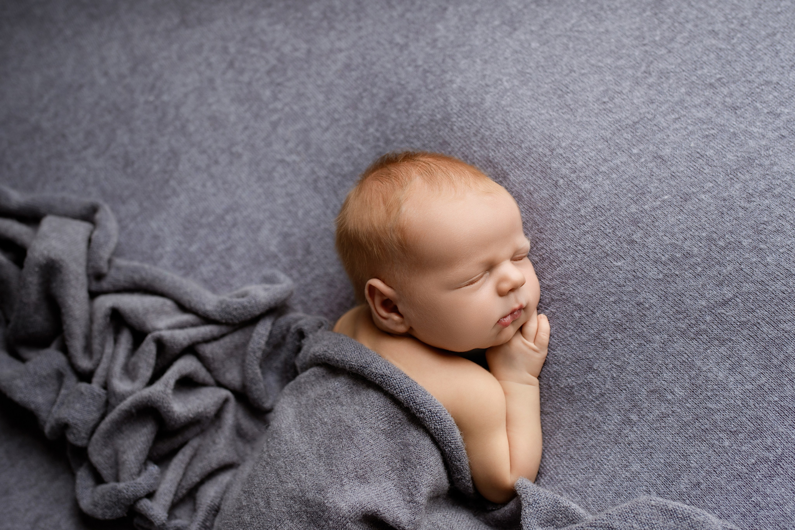 Esu Aleksandra naujagimių ir kudikių fotografė iš Vilniaus