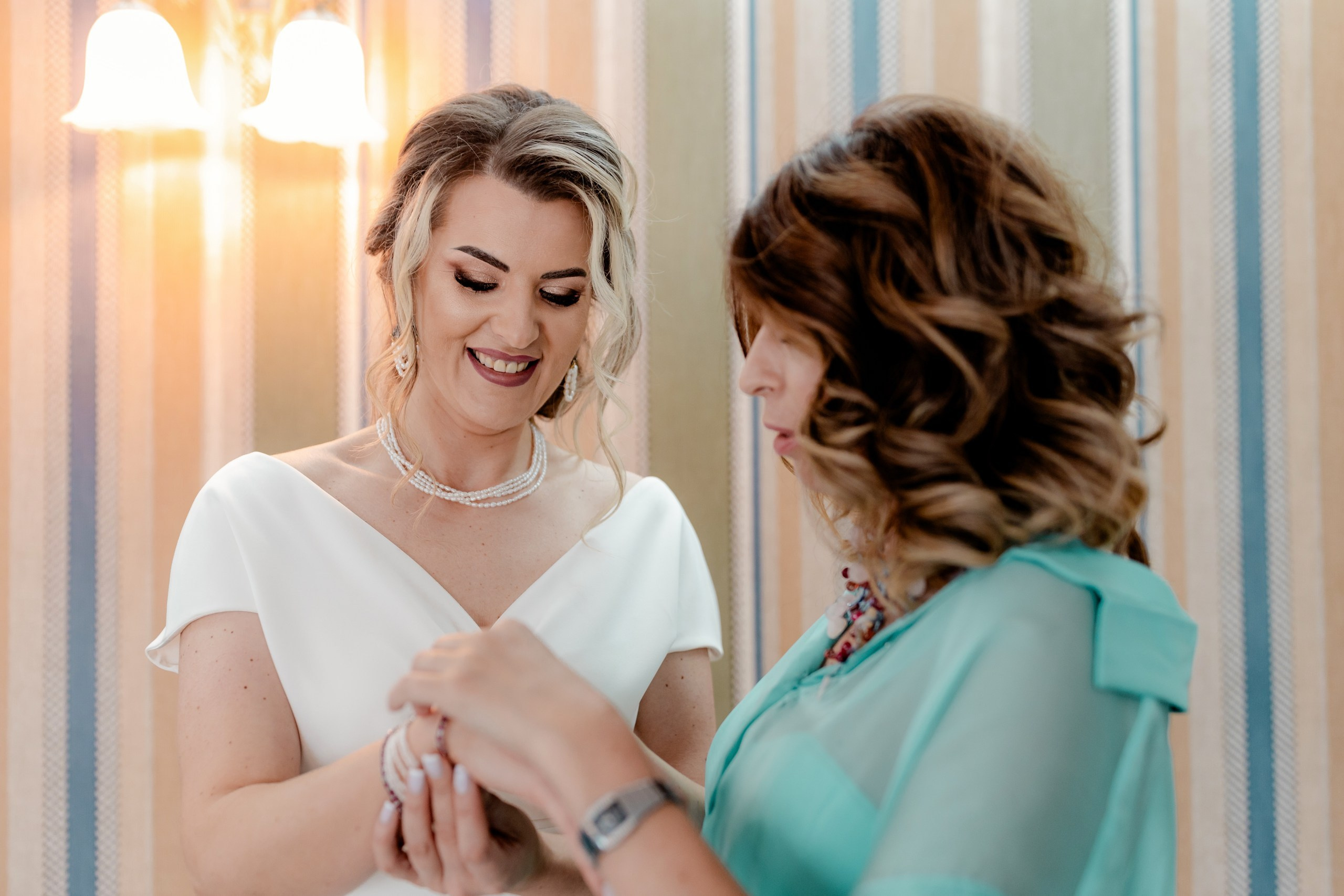 servicii foto video Botoșani. fotograf Botoșani . Alin Chirila fotograf. fotograf nunta. fotograf nunta Botosani.- Fotografii nuntă Daniel & Bianca 2024 – momente de neuitat  - Nuntă Daniel & Bianca 2024 – iubire și fericire în fiecare fotografie  - Detalii din ziua nunții Daniel & Bianca 2024 – rochie de mireasă și buchet  - Daniel & Bianca 2024 – ședință foto nuntă romantică  - Fotograf profesionist nuntă Botoșani, Daniel & Bianca 2024  - Imagini din ziua nunții Daniel & Bianca – momente pline de emoție  - Nuntă Daniel & Bianca 2024 – dragoste și fericire în fiecare cadru  - Fotografii nunta Daniel & Bianca – momente de vis și frumusețe