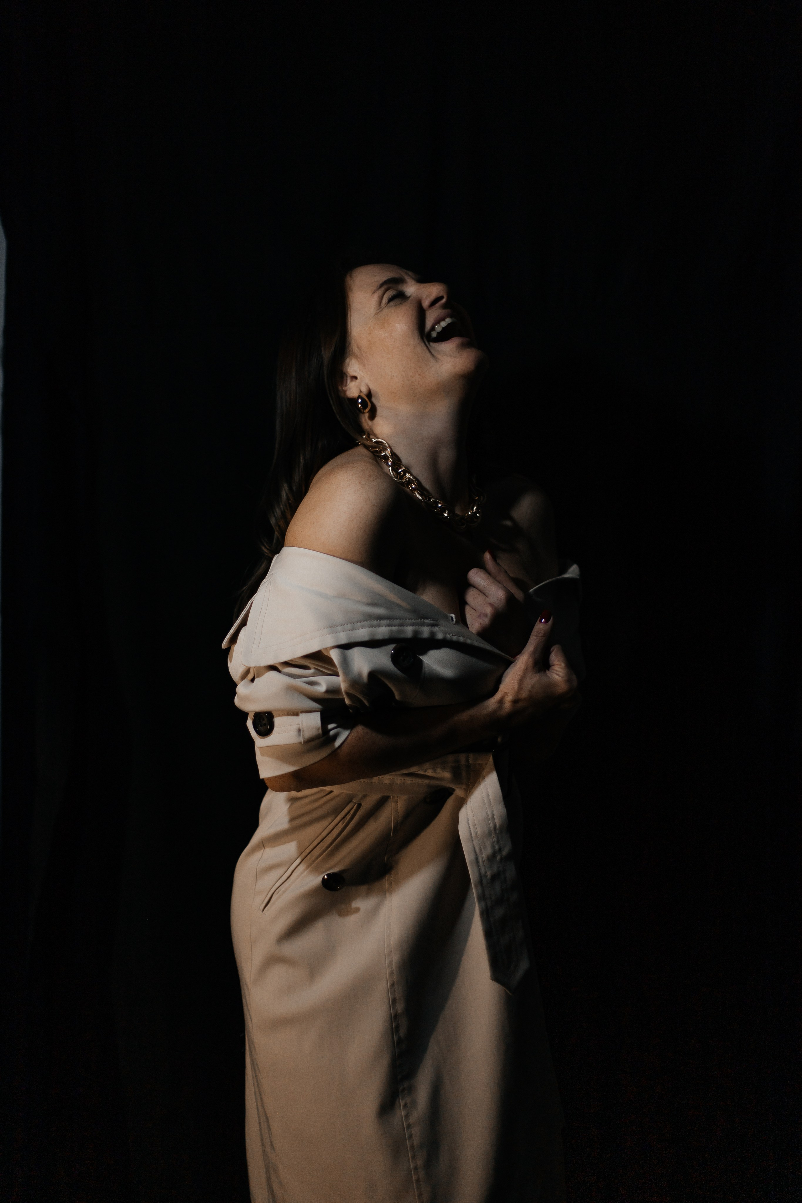 Sex PHOTOs Olja. PHOTOgrapher Germany MARBURG