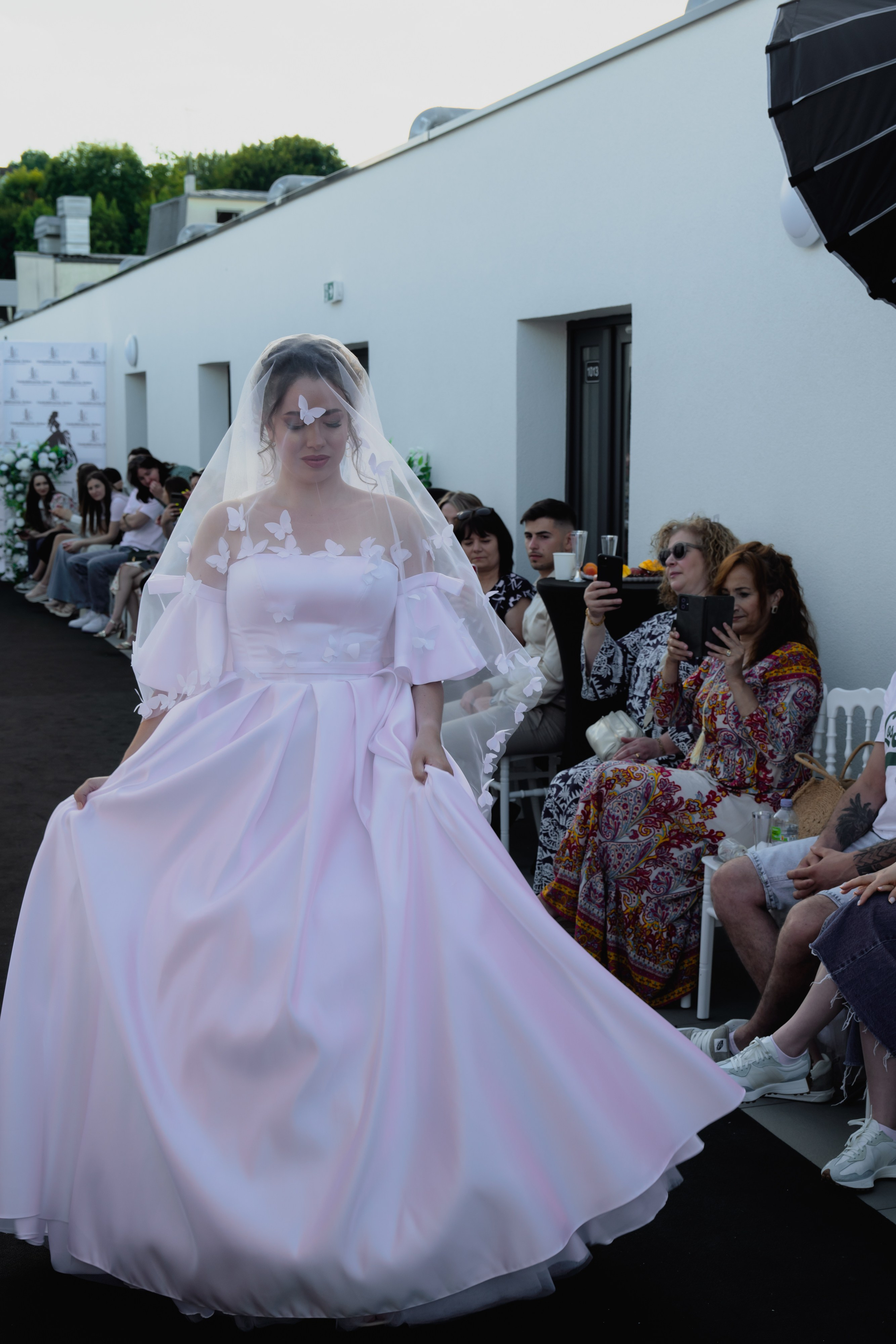 Defile. Fotograful și Cameramanul familiei dvs în Franța Paul Photographer