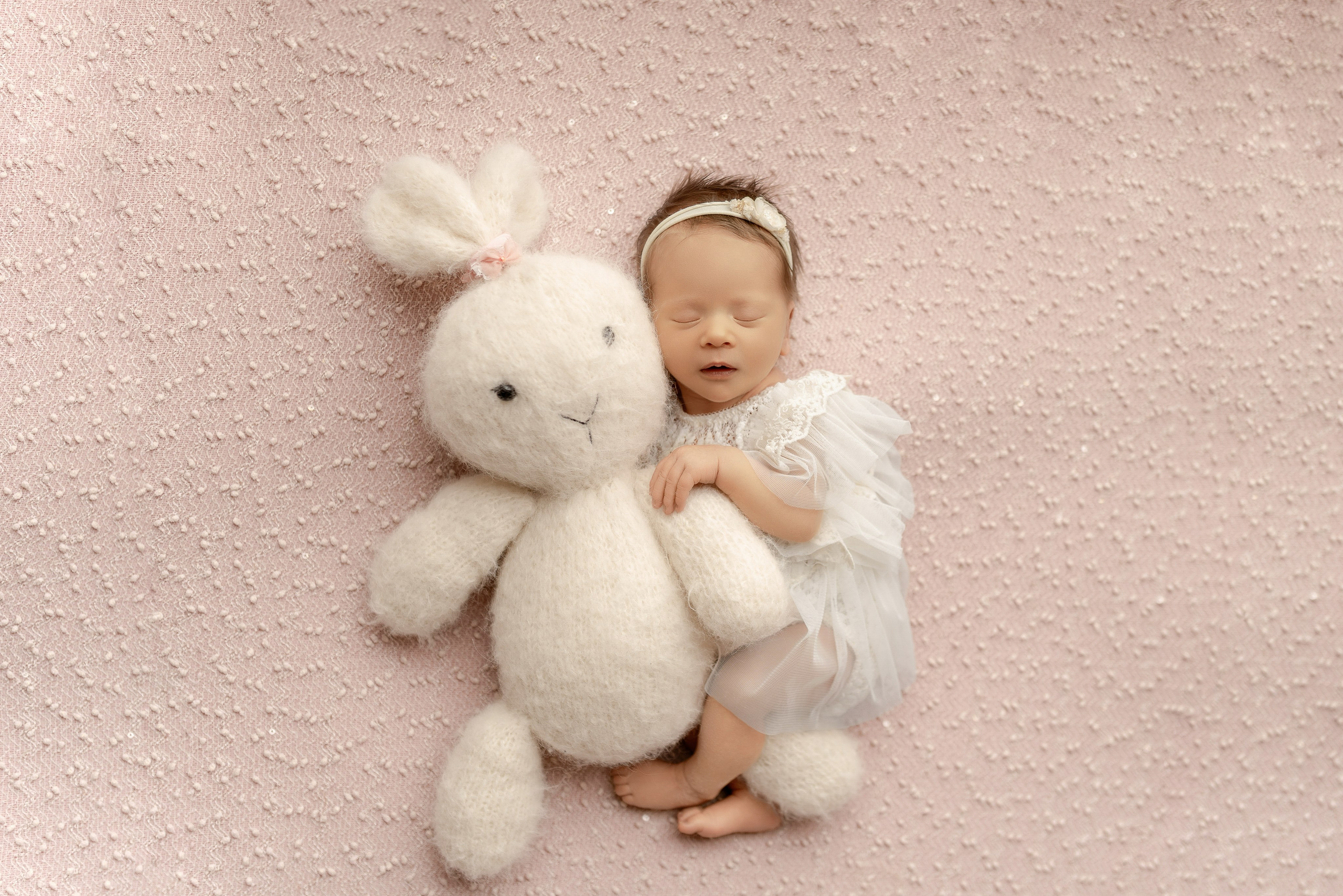 Esu Aleksandra naujagimių ir kudikių fotografė iš Vilniaus