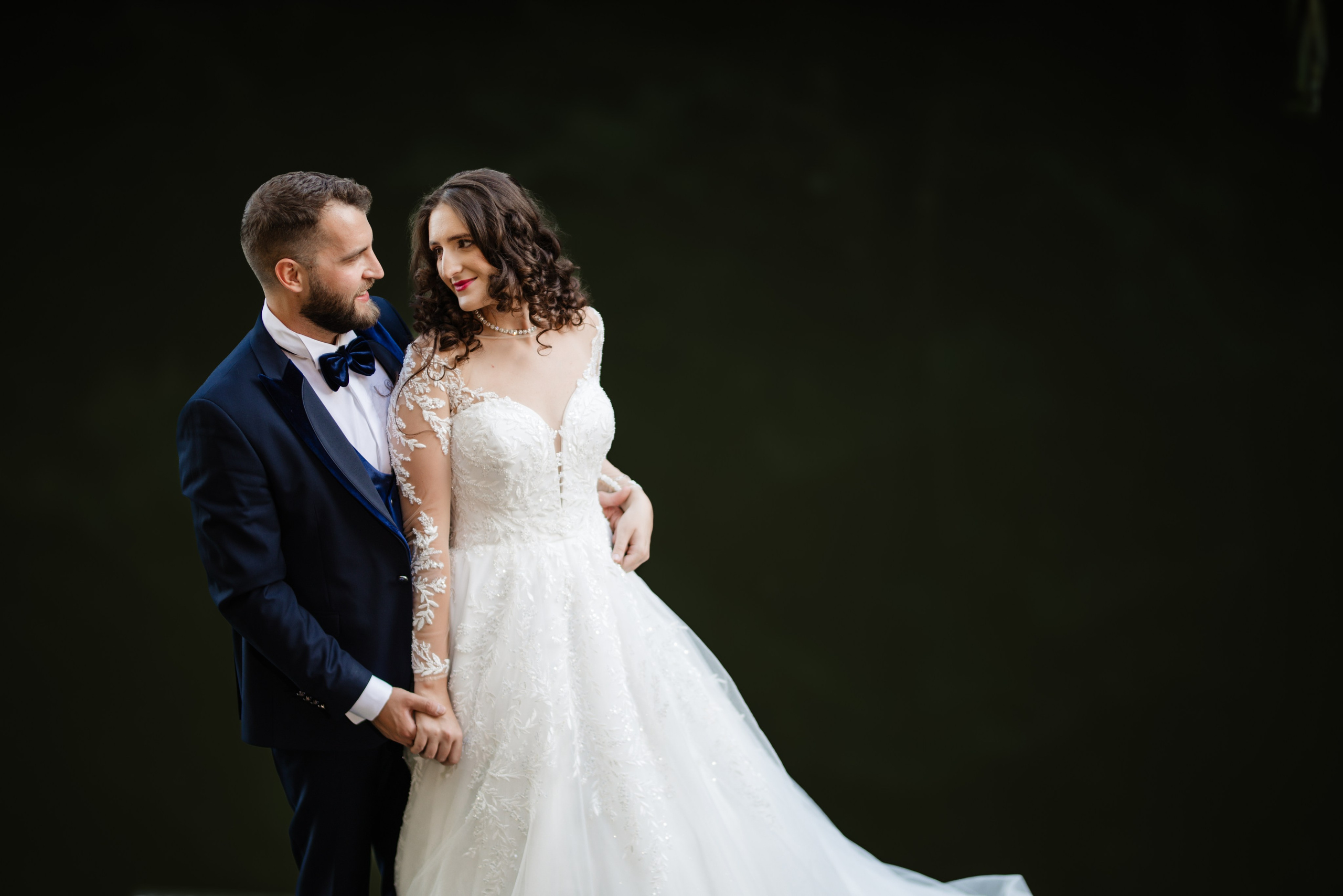 servicii foto. servicii foto Botoșani. servicii foto video Botoșani. fotograf nunta. fotograf evenimente. fotograf nunta Botoșani. Alin chirila. Alin chirila fotograf. Alinofotostudio.- Camille & Alexandra 2024 – fotografie nuntă elegantă și emoționantă  - Fotograf nunta Botoșani, Camille & Alexandra, 2024  - Nunta Camille & Alexandra 2024 – fotografii de la ceremonia religioasă  - Detalii rochie mireasă și buchet Camille & Alexandra 2024  - Fotograf nuntă Botoșani, Suceava, Iași – Camille & Alexandra  - Momente unice de la nunta Camille & Alexandra 2024  - Ședință foto nuntă în natură Camille & Alexandra 2024  - Imagini romantice din ziua nunții Camille & Alexandra  - Camille & Alexandra – Fotograf nuntă Botoșani, 2024  - Fotograf profesionist nuntă – Camille & Alexandra 2024