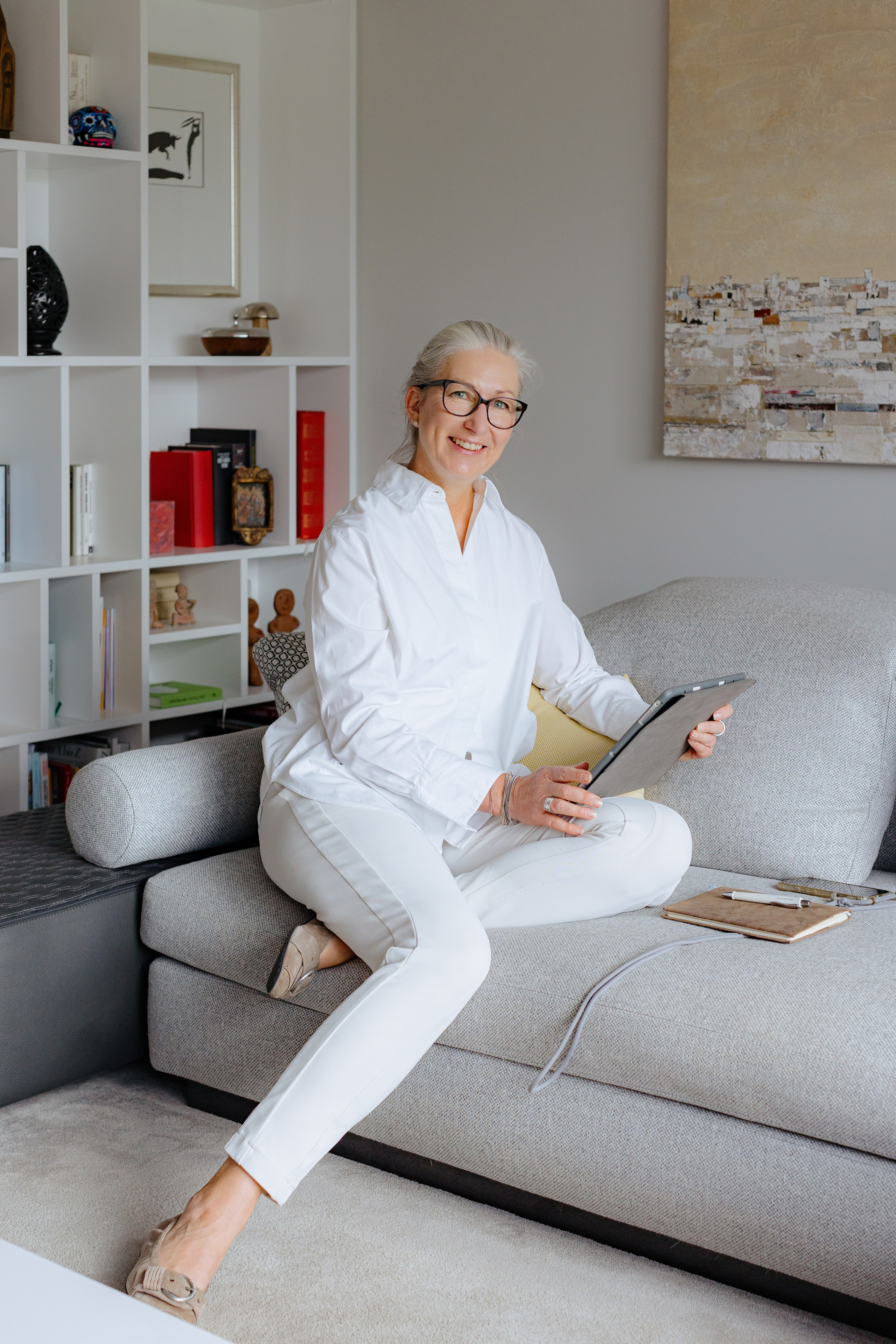 Heike. Amazing photo session at a time convenient for you. Y