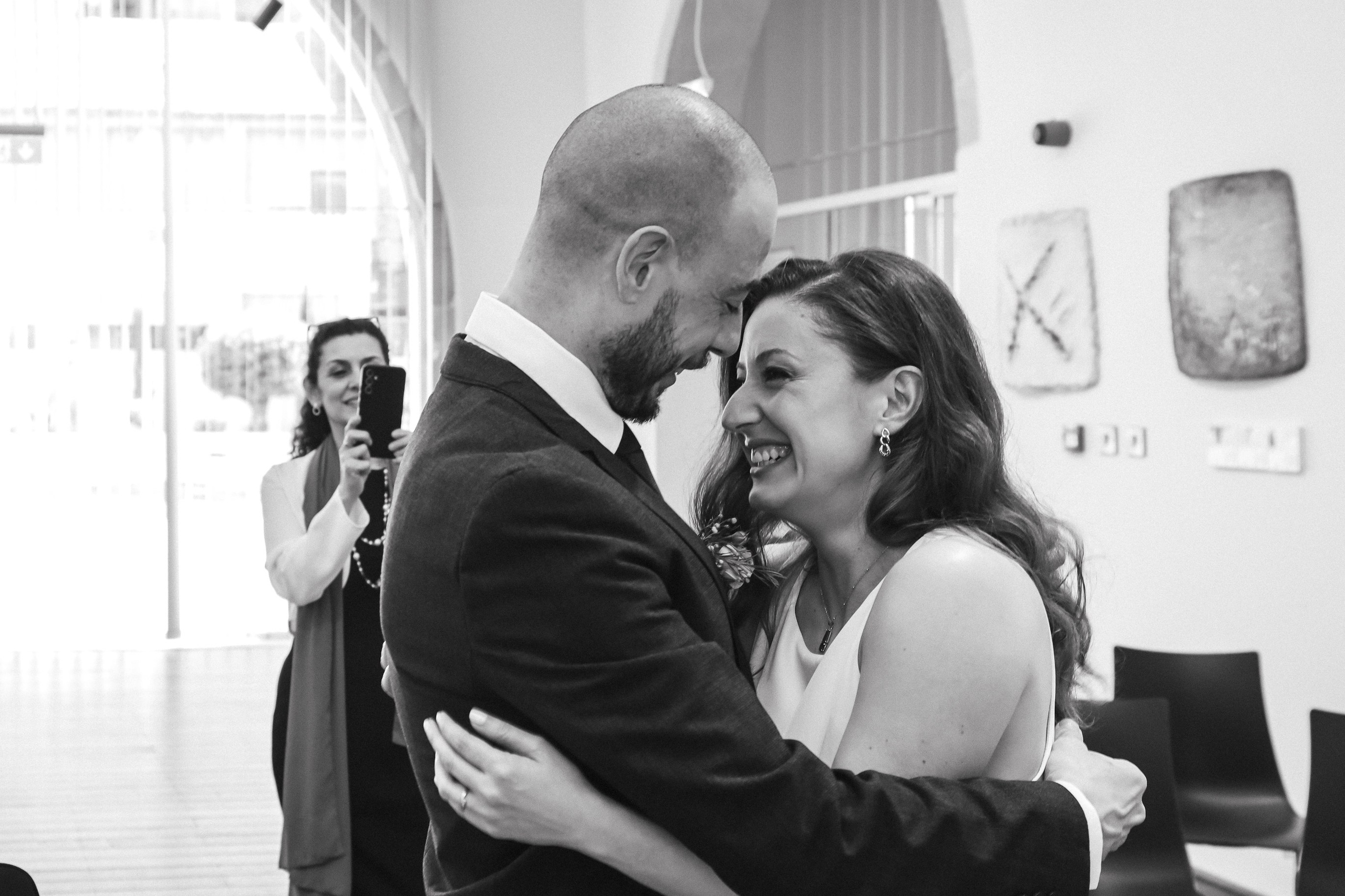 Свадебная фотосессия на Кипре и в Москве. Cyprus Wedding & Family Photographer. Capturing cherished moments across the island: Larnaca, Limassol, Ayia Napa, Protaras, Paphos, Nicosia