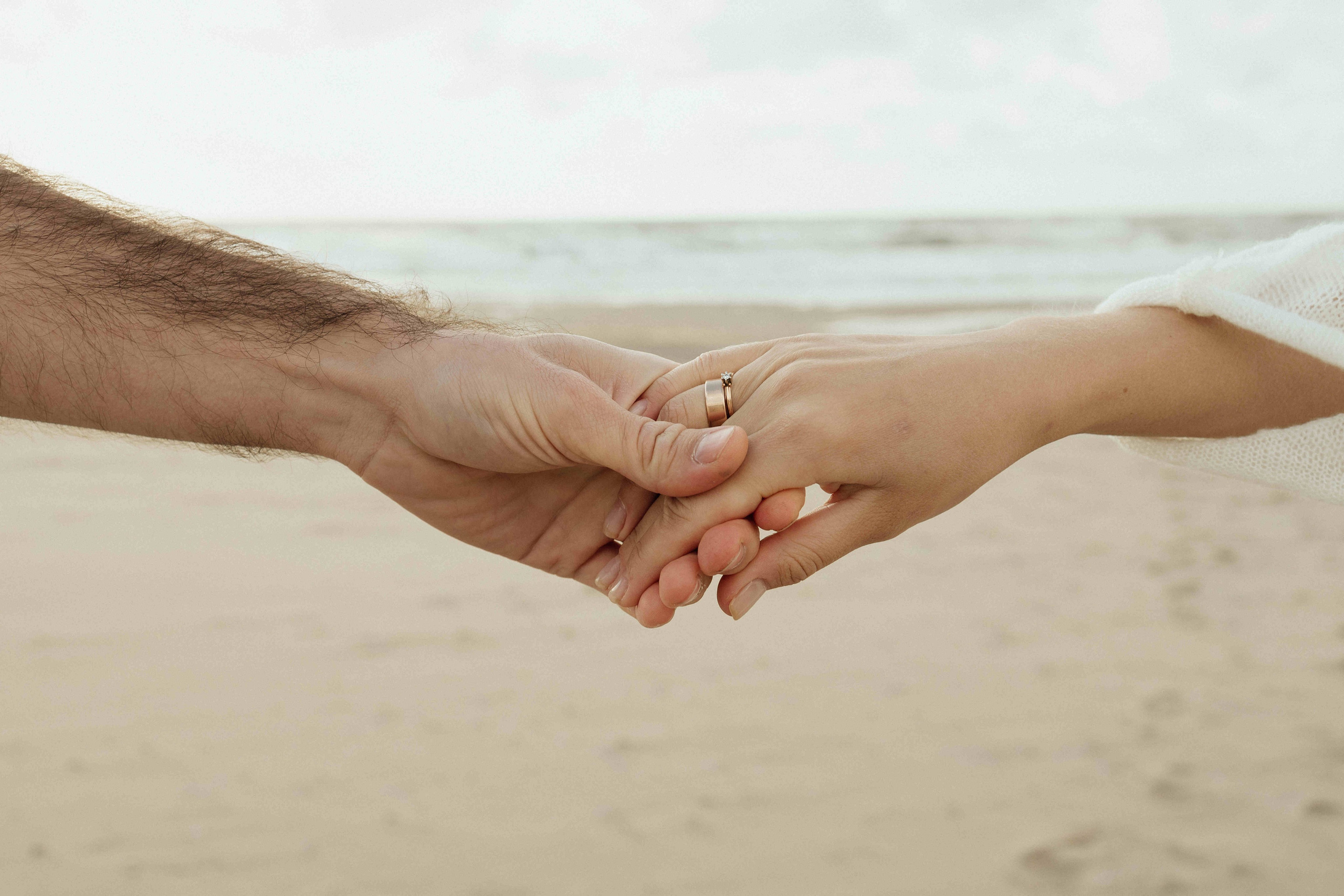 By the ocean. Newborn, Maternity & Family Photographer in Charlotte, North Carolina | Arhipova Julia
