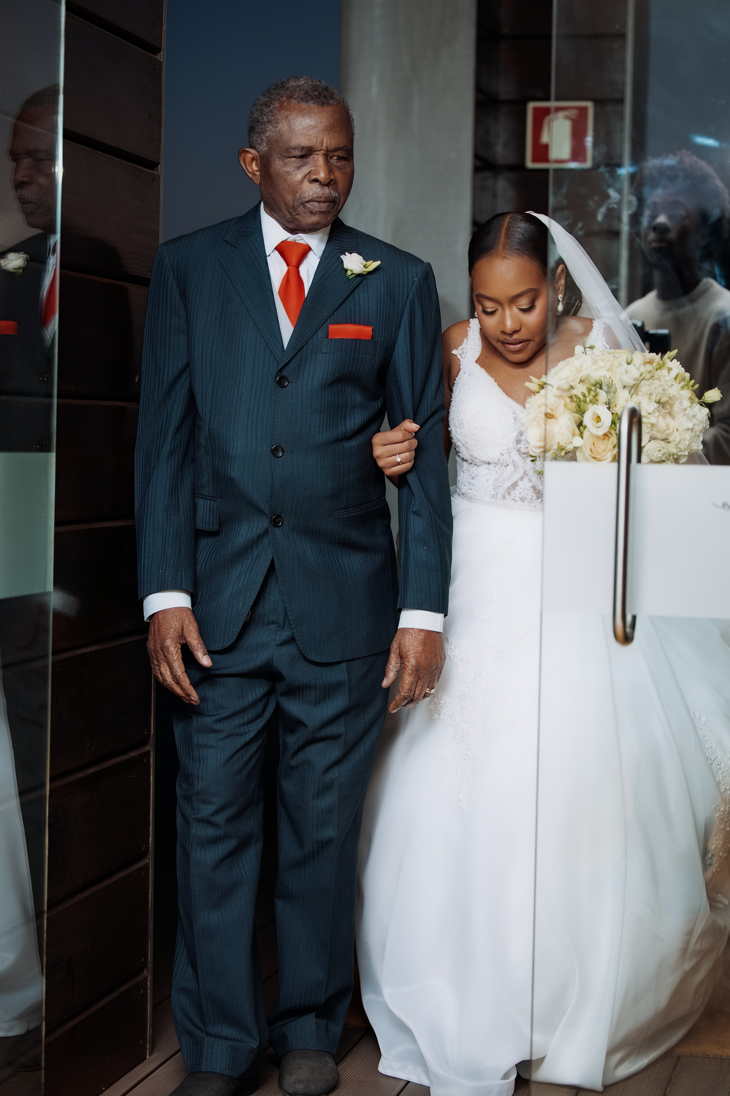 Nawik e Ethson. Fazemos o seu casamento ser lembrado por gerações