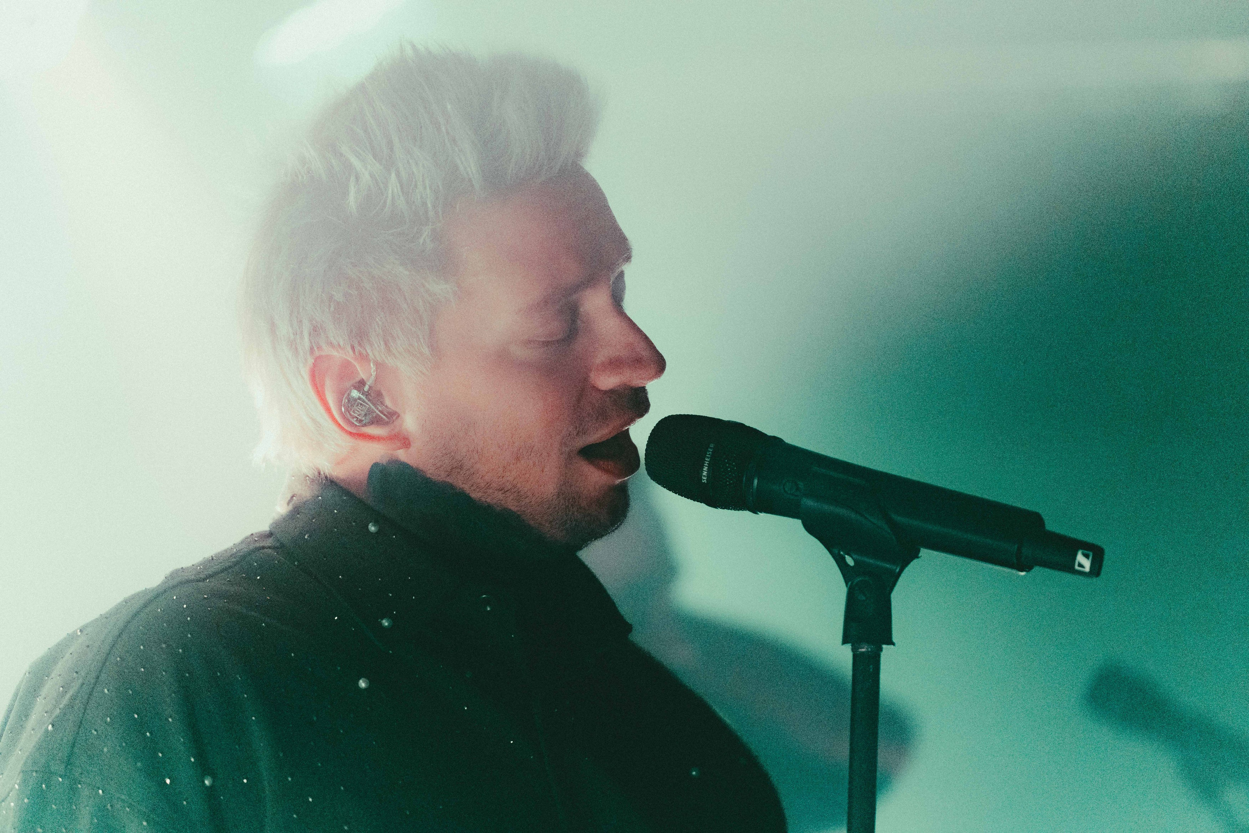 The Hara Brno. Concert and portrait photographer in Prague