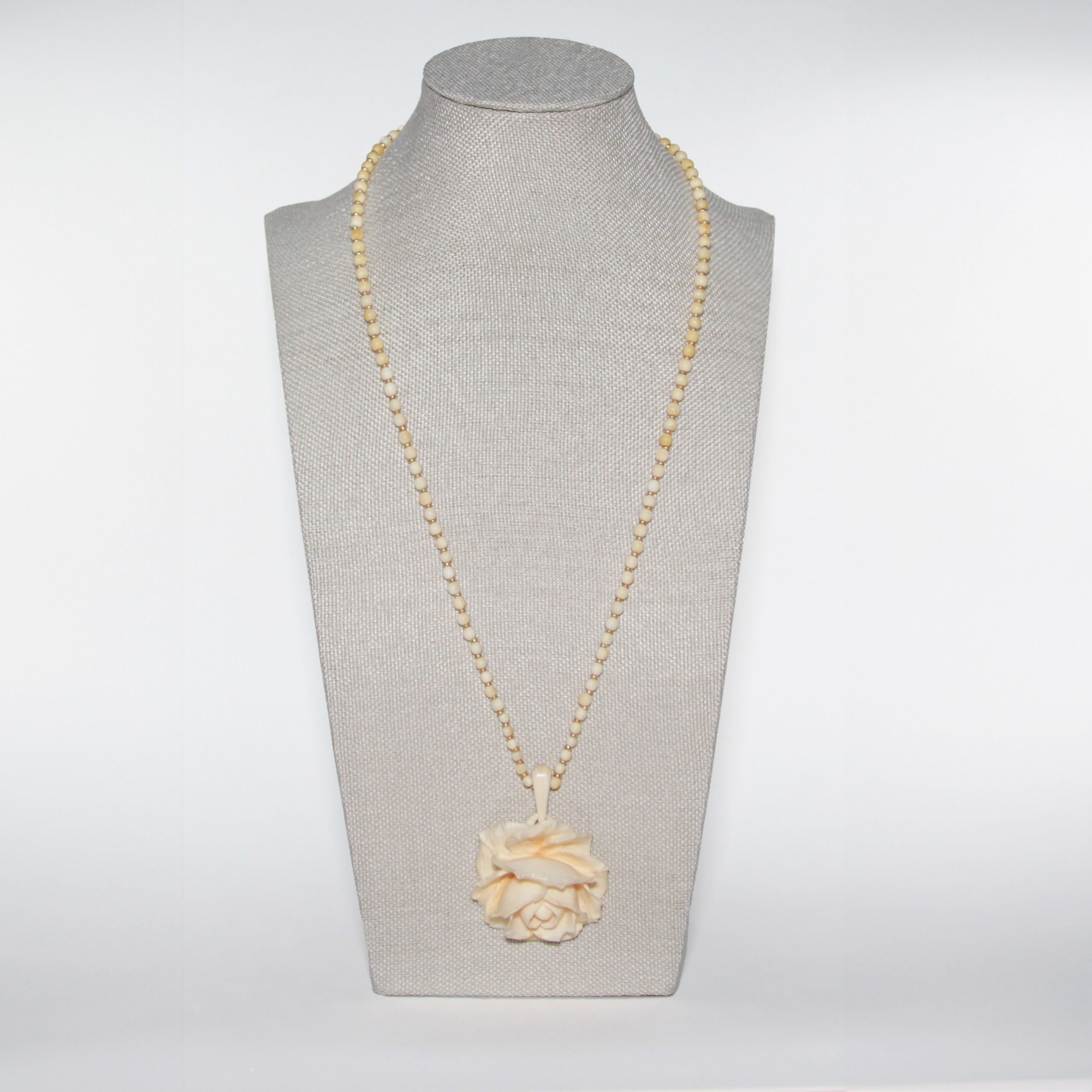 Erbach Rose. Современнные и актикварные украшения в Барселоне, Москве и Санкт-Петербурге