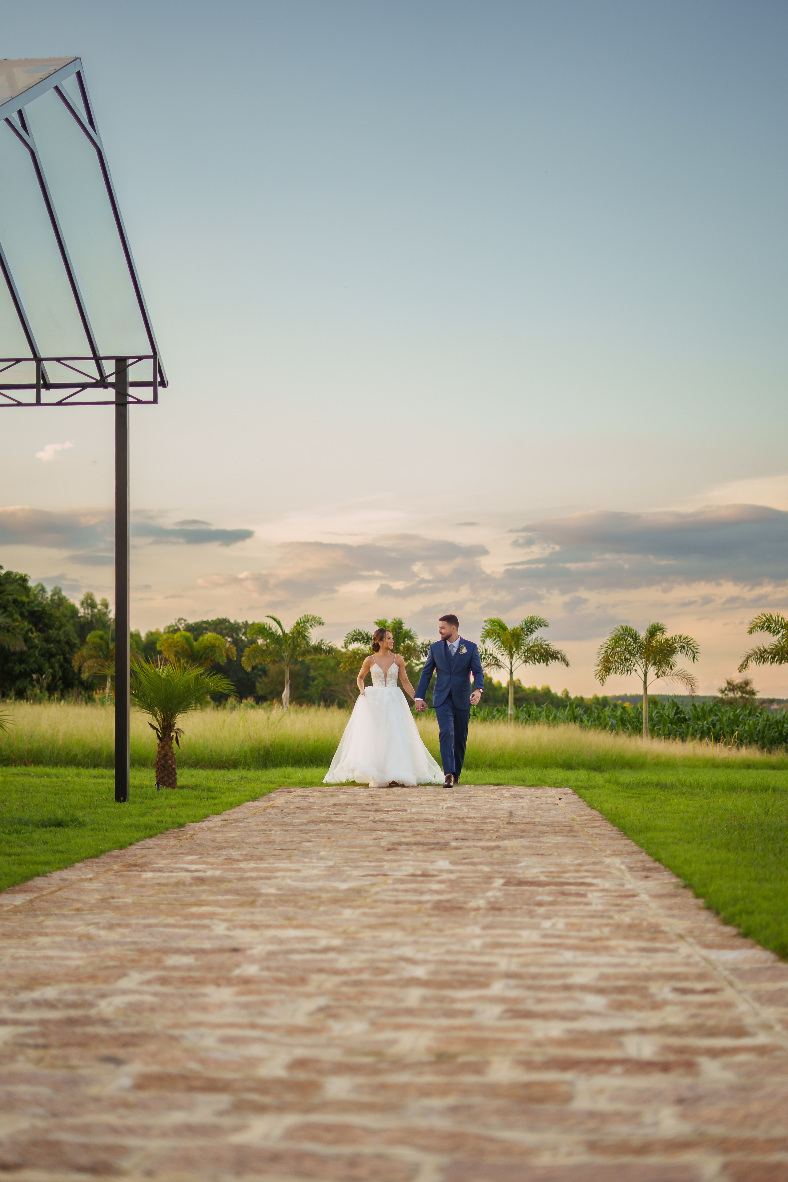 História de Aline & Gabriel. O Casal Dos Noivos