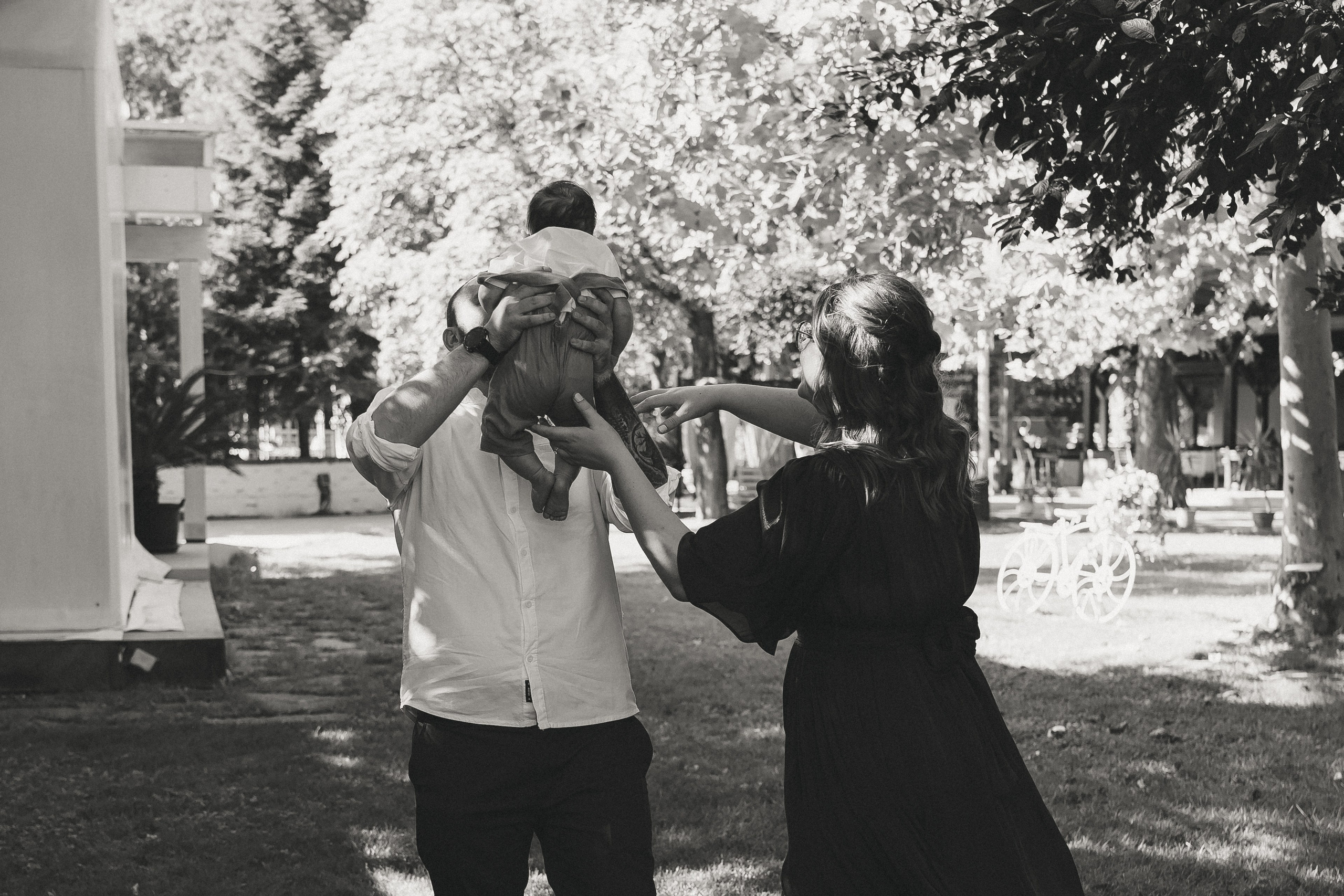 Darius Theodor. Dara Lens | The art of remembering