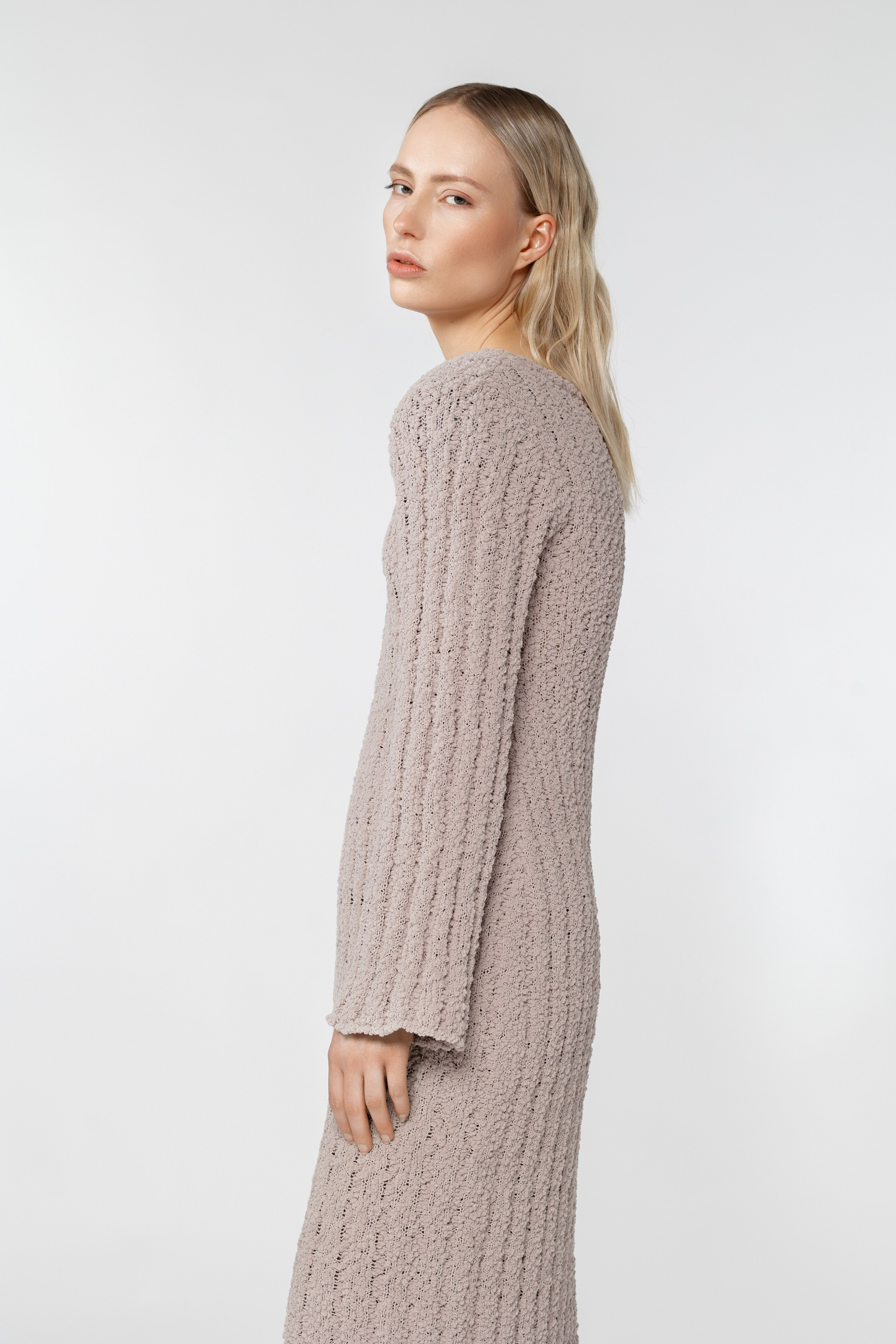 Lookbook Naomi. Valokuvaaja Lahti, Helsinki Elena Salonen