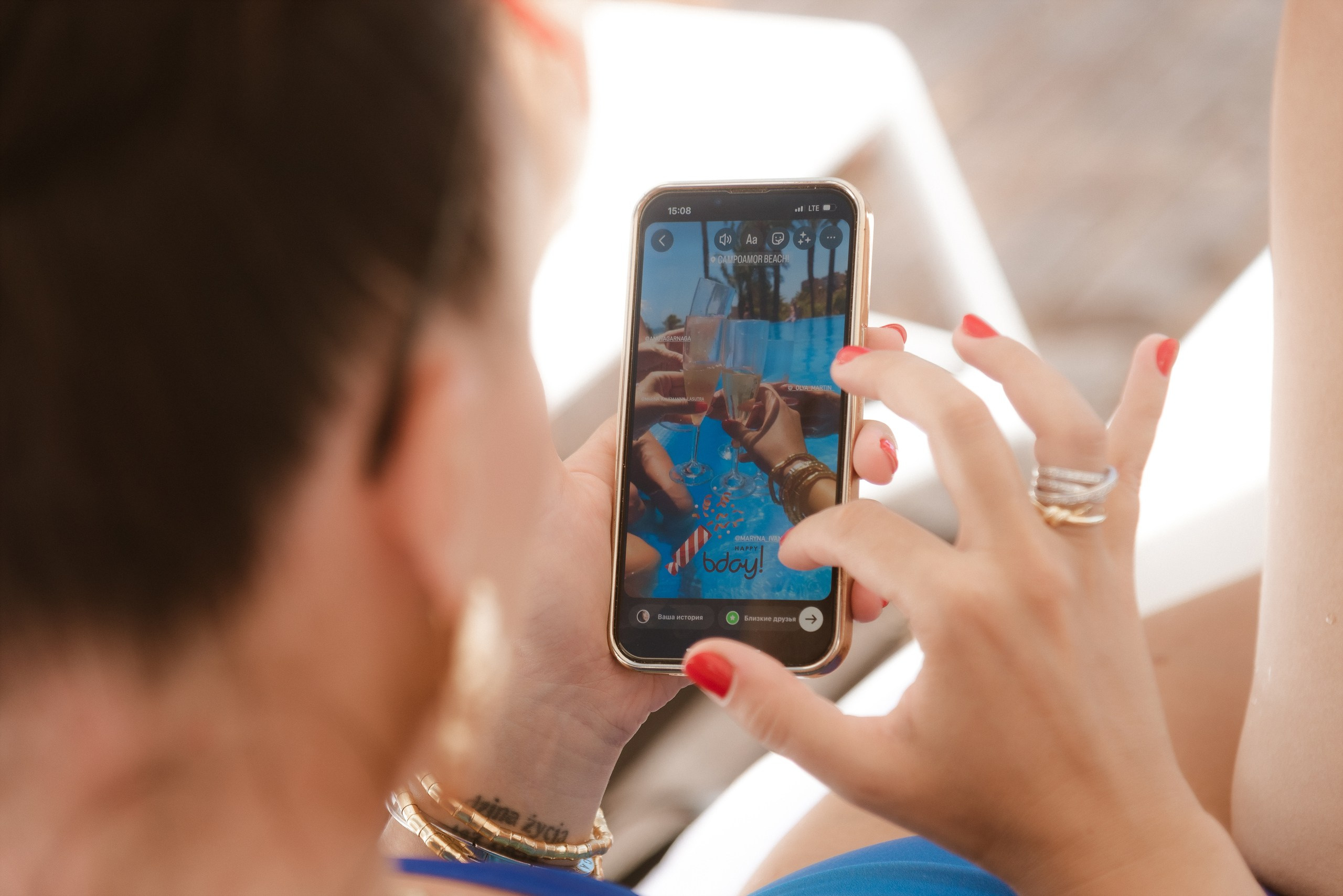 Hen party photographer in Spain — live photos by the pool | Andrey Lukovnikov