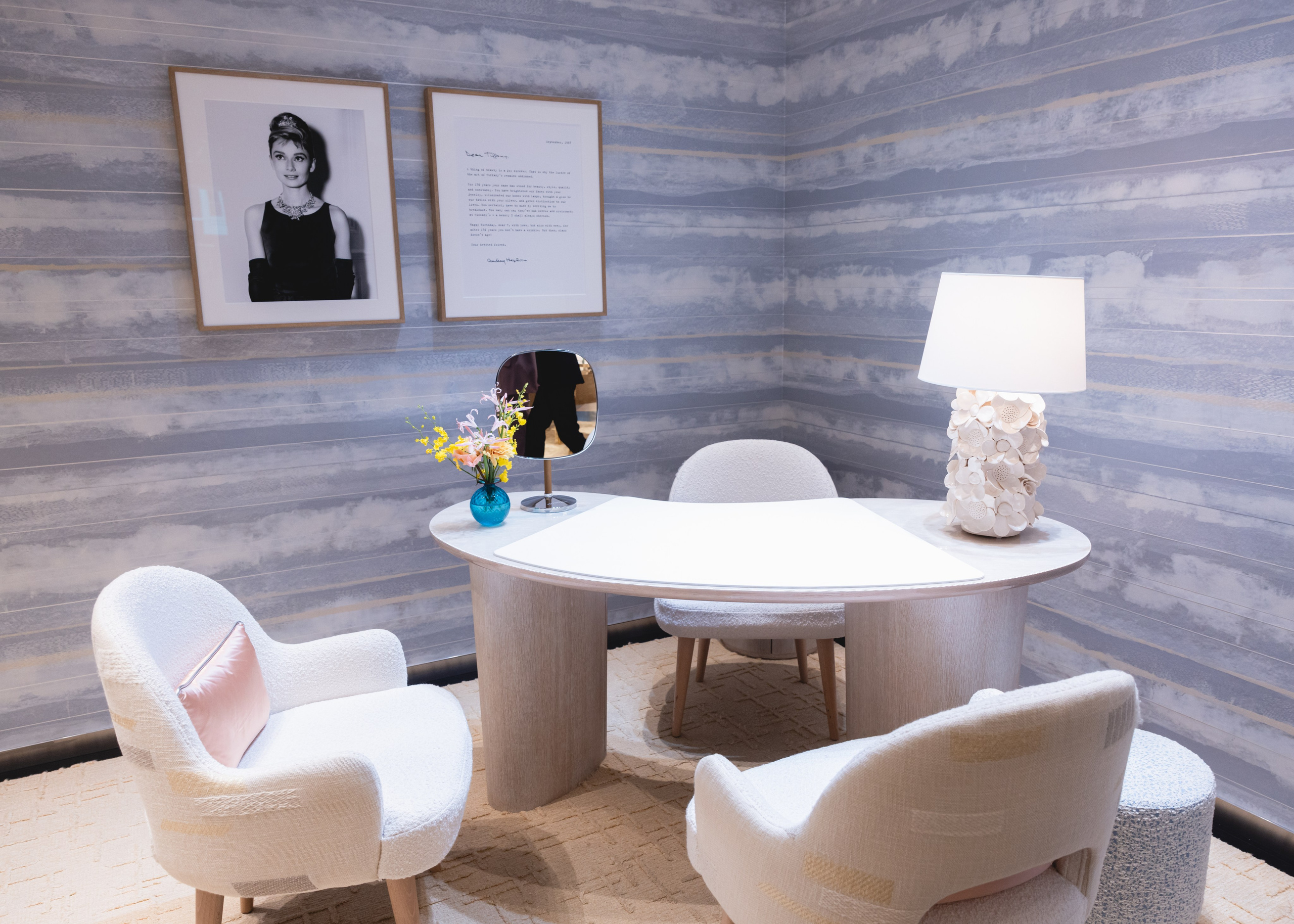 Tiffany. Professional wedding photographer in Copenhagen, Denmark — Julia Byron