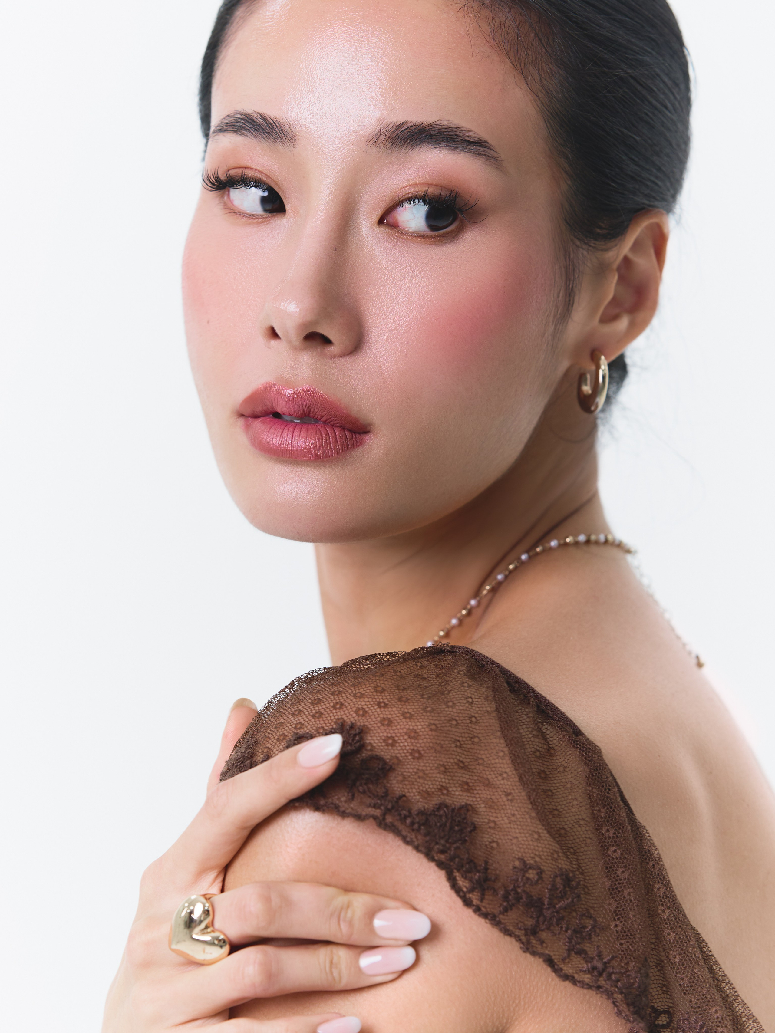 Beauty. Alisha Geva | Photographer in Dubai