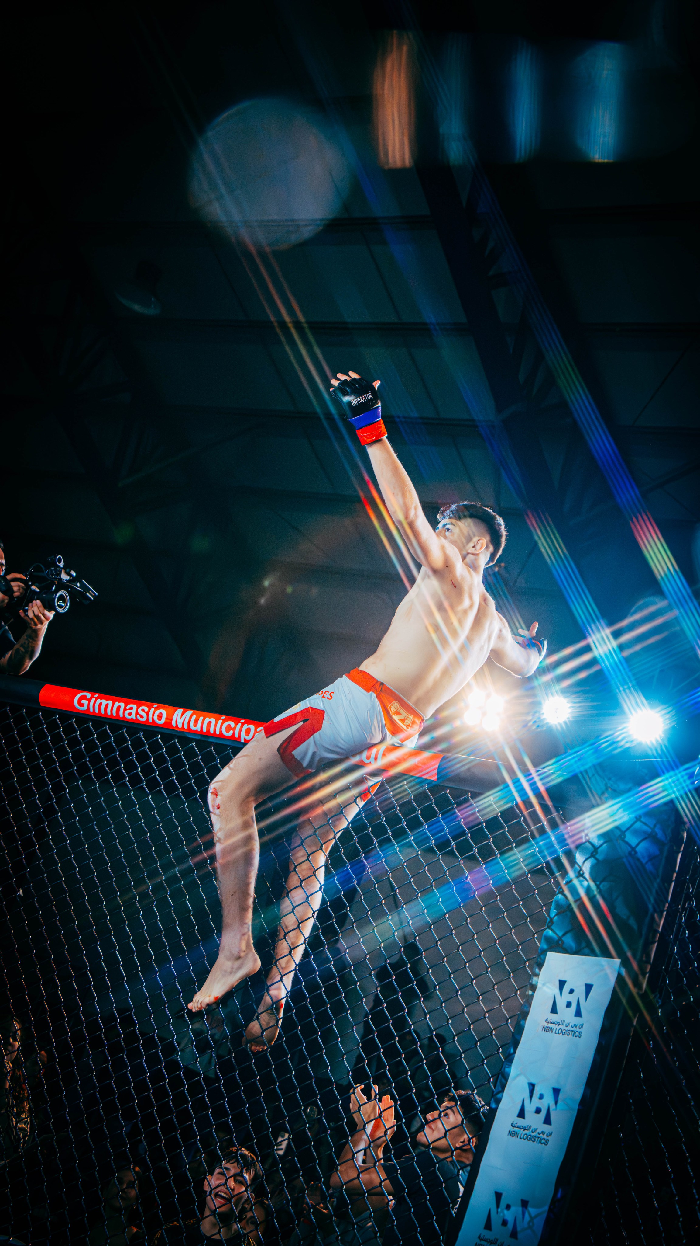 GUERRA CAMPAL. DEYA BELTRAN Maquilladora, fotógrafa y vídeos