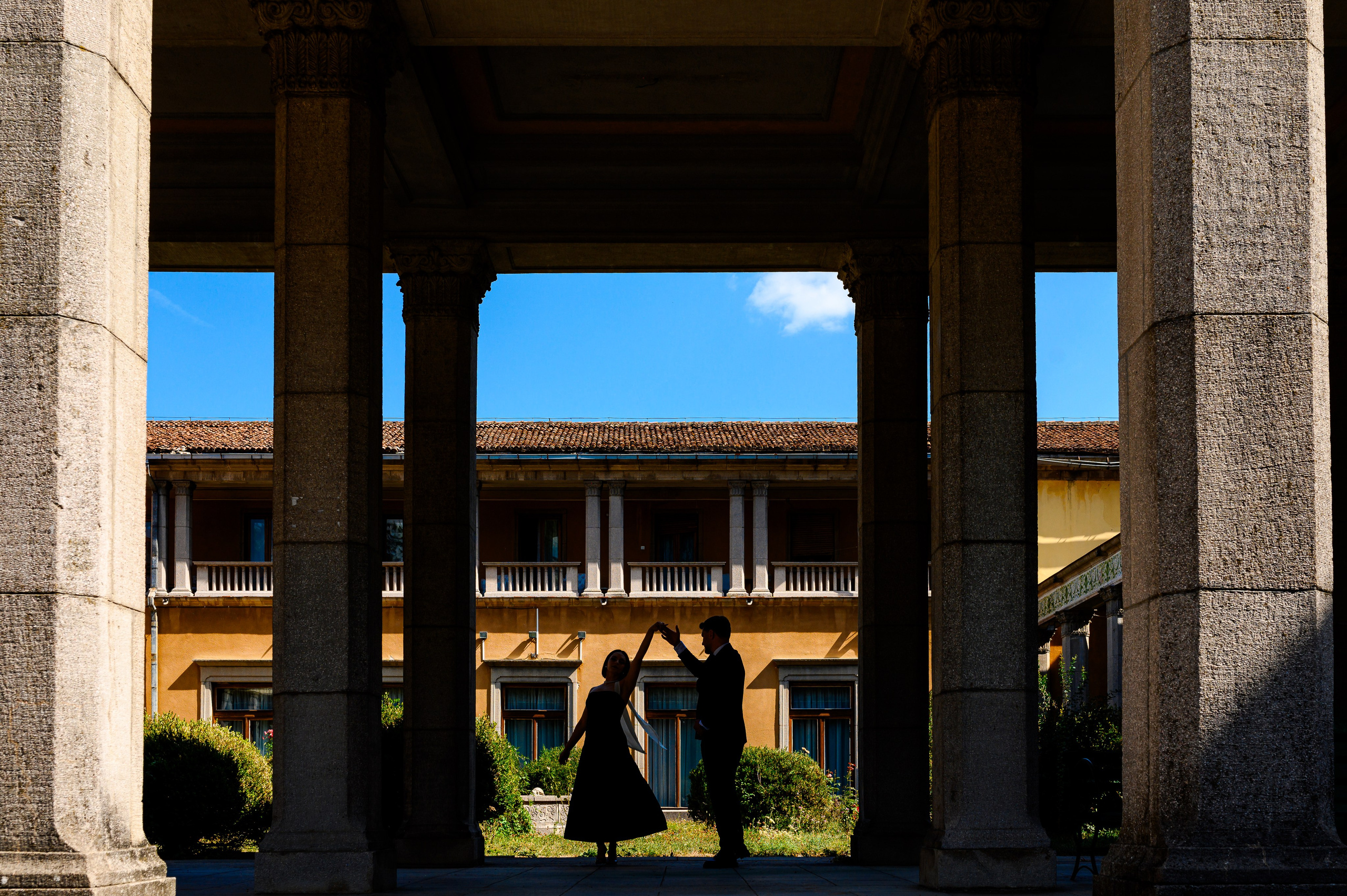 Cezara & Alex  — Love Story -. Mugurel Olteanu Fotograf