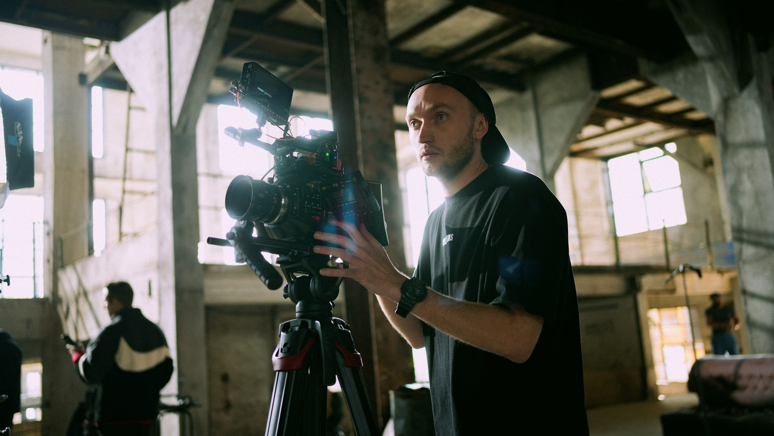 SUITS | Film Backstage. Photographer and videographer in China