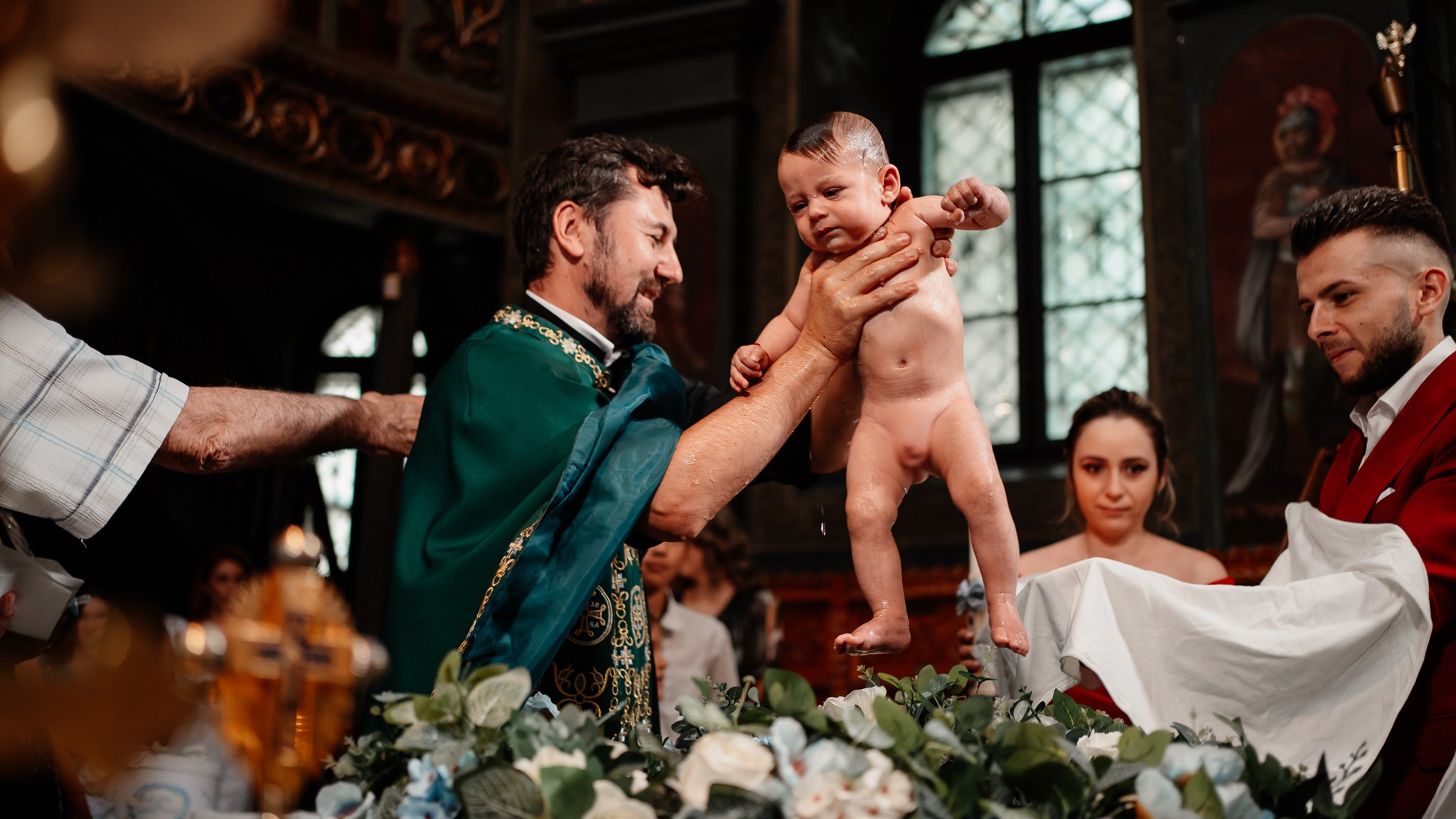 Fotograf de Botez în București- Mihai Popa Fotograf. Fotograf Nuntă & Botez București - Mihai Popa | Dincolo de oameni, imortalizez emoții!