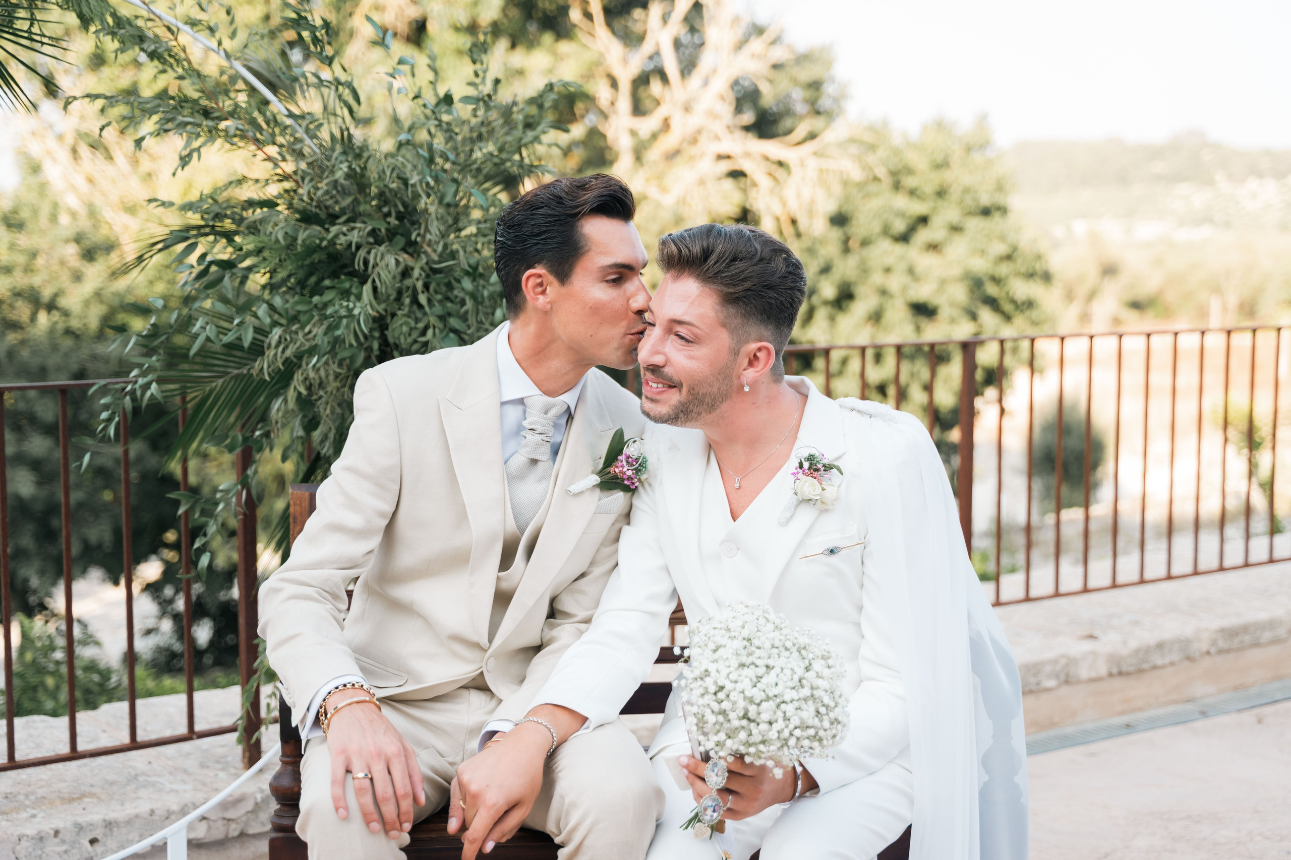 Artur&Mikel. Mallorca Weddings & Family – Natural & Emotional Photography