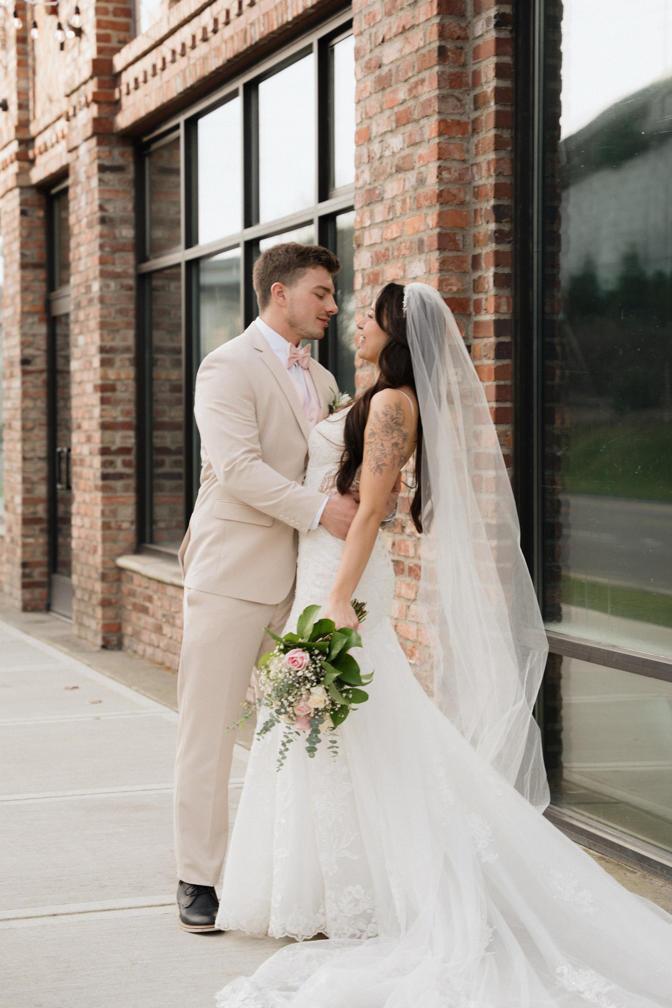 Emma and Tyler | Full Wedding day. Photographer in Washington Sophia D
