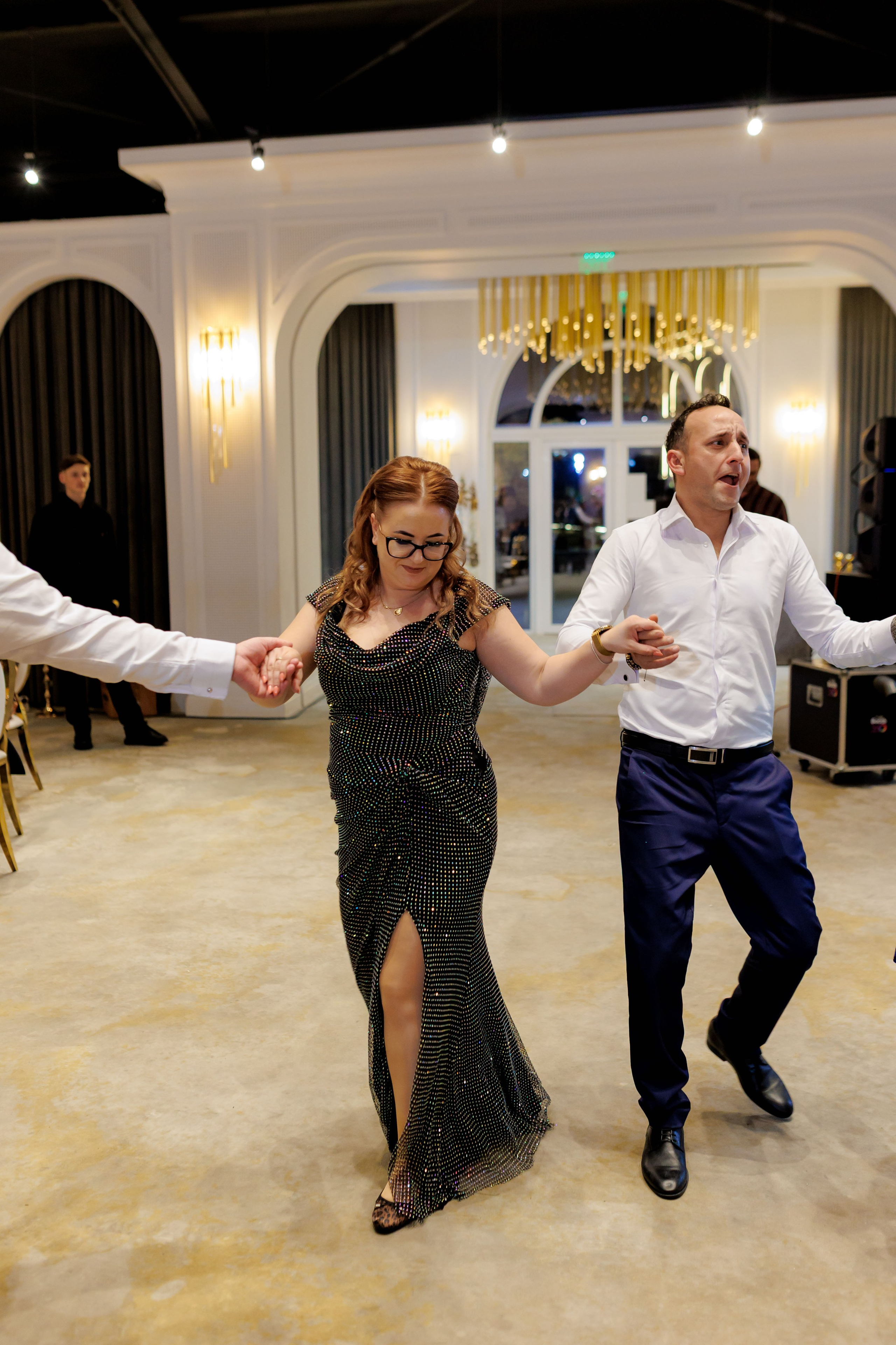 Povestea voastră, regizată de noi |Cristi Turculet Videograf Nuntă Suceava | wedding highlight. Servicii foto-video profesionale, pentru momente de neuitat