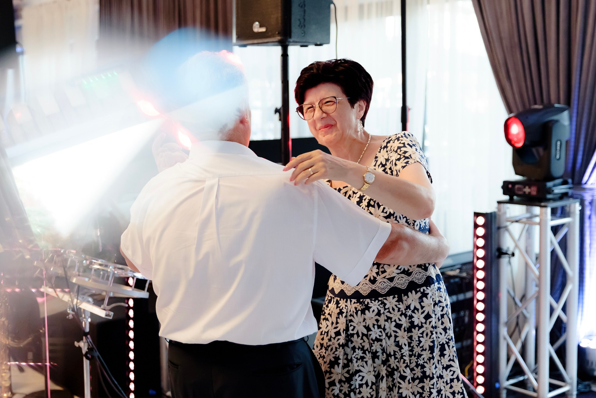 Ioana & Ionuț | Nuntă de poveste la Păstrăvăria Poiana din Mălini județul Suceava. Servicii foto-video profesionale, pentru momente de neuitat