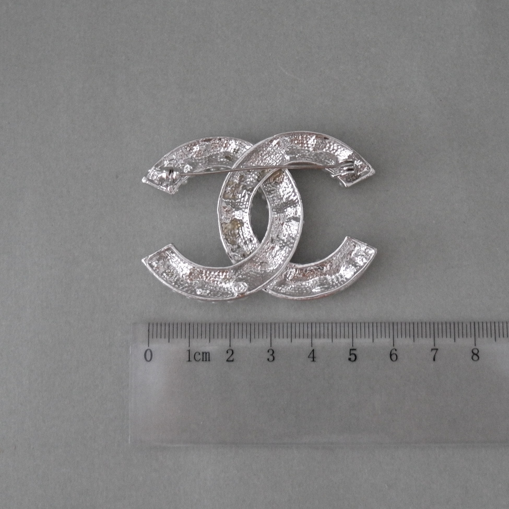 Chanel. Современнные и актикварные украшения в Барселоне, Москве и Санкт-Петербурге