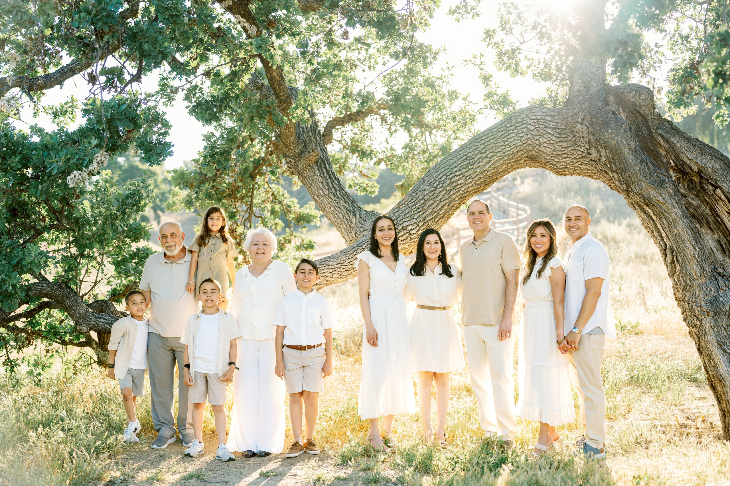 California, Los Angeles, Santa Clarita Family Photoshoot. Wedding Photography & Videography Team in California, Los Angeles, San Francisco, San Diego and Travel