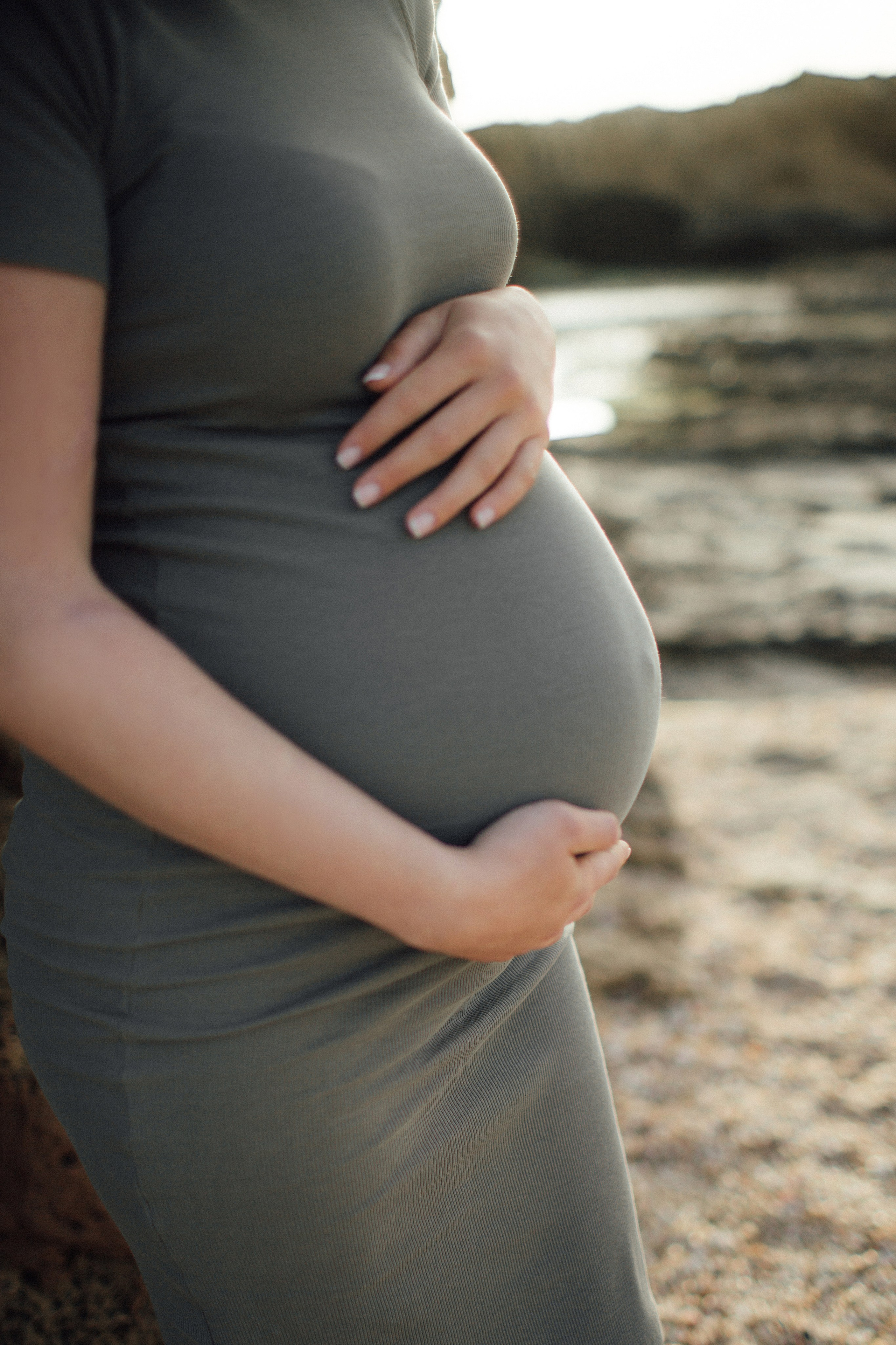 Sasha & Inna at HaBonim beach. Family photographer in Israel