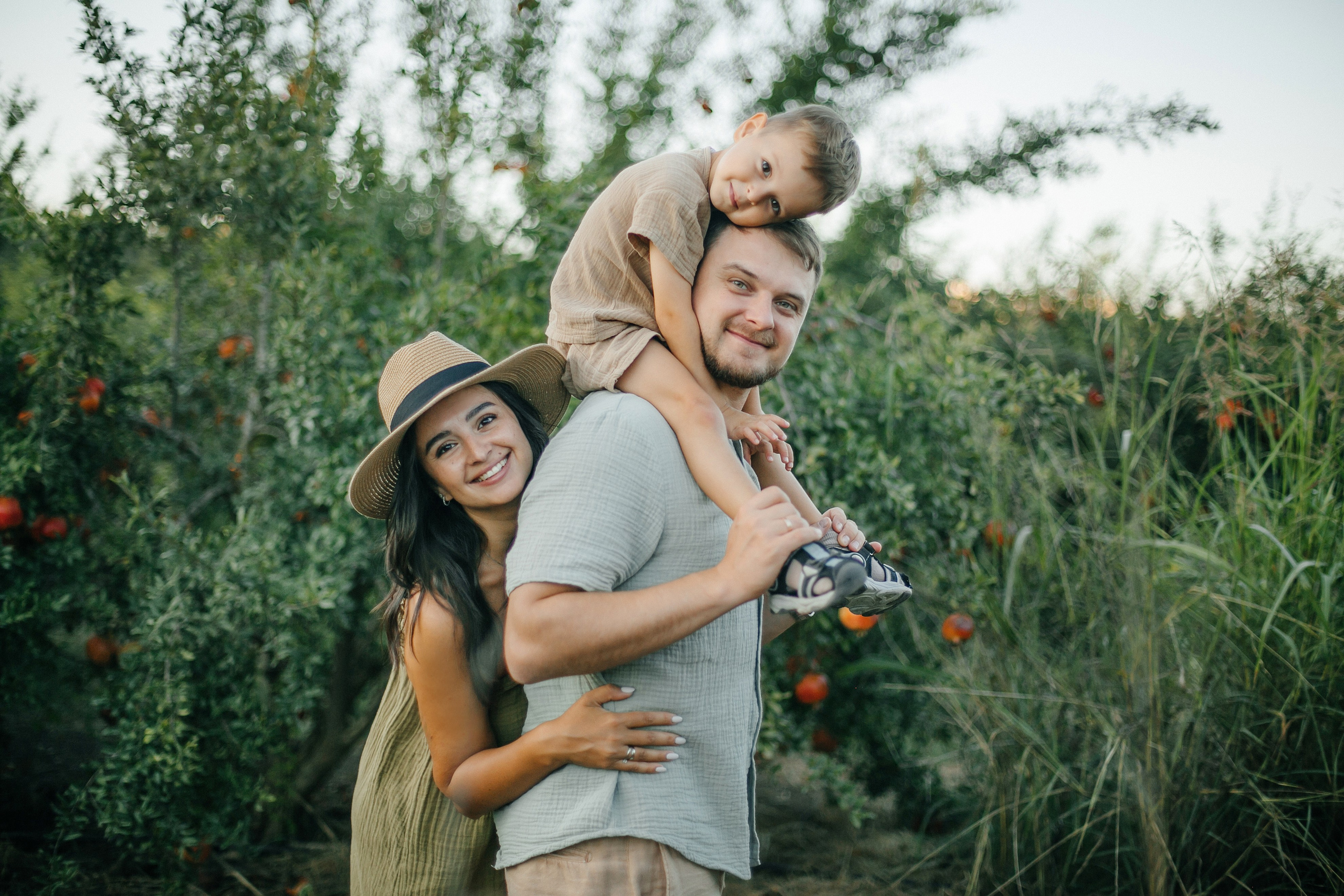 Binyamina garden. Family photographer in Israel