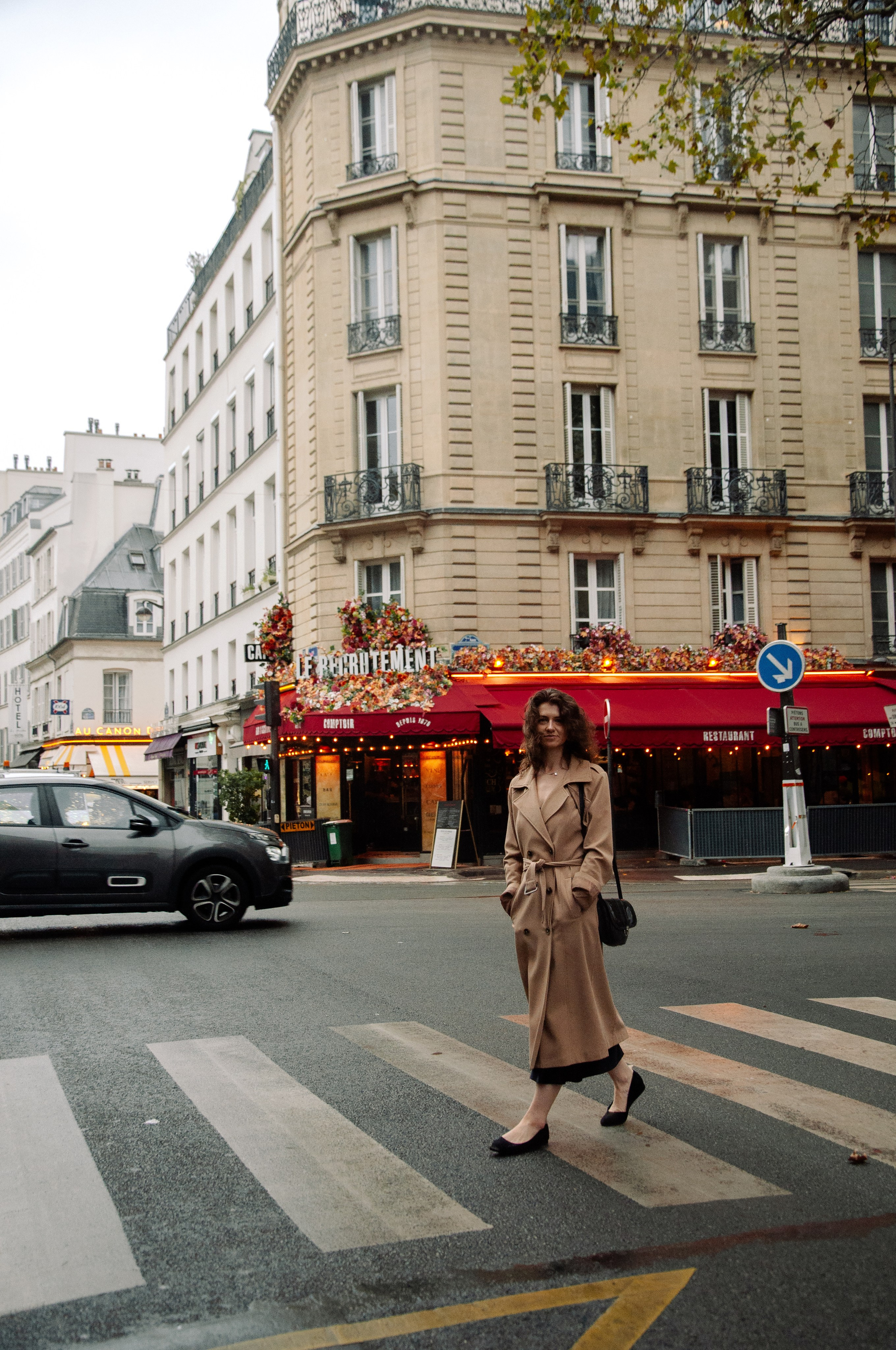 Rainy Paris Photoshoot. Paris photographer — Polina Osipova