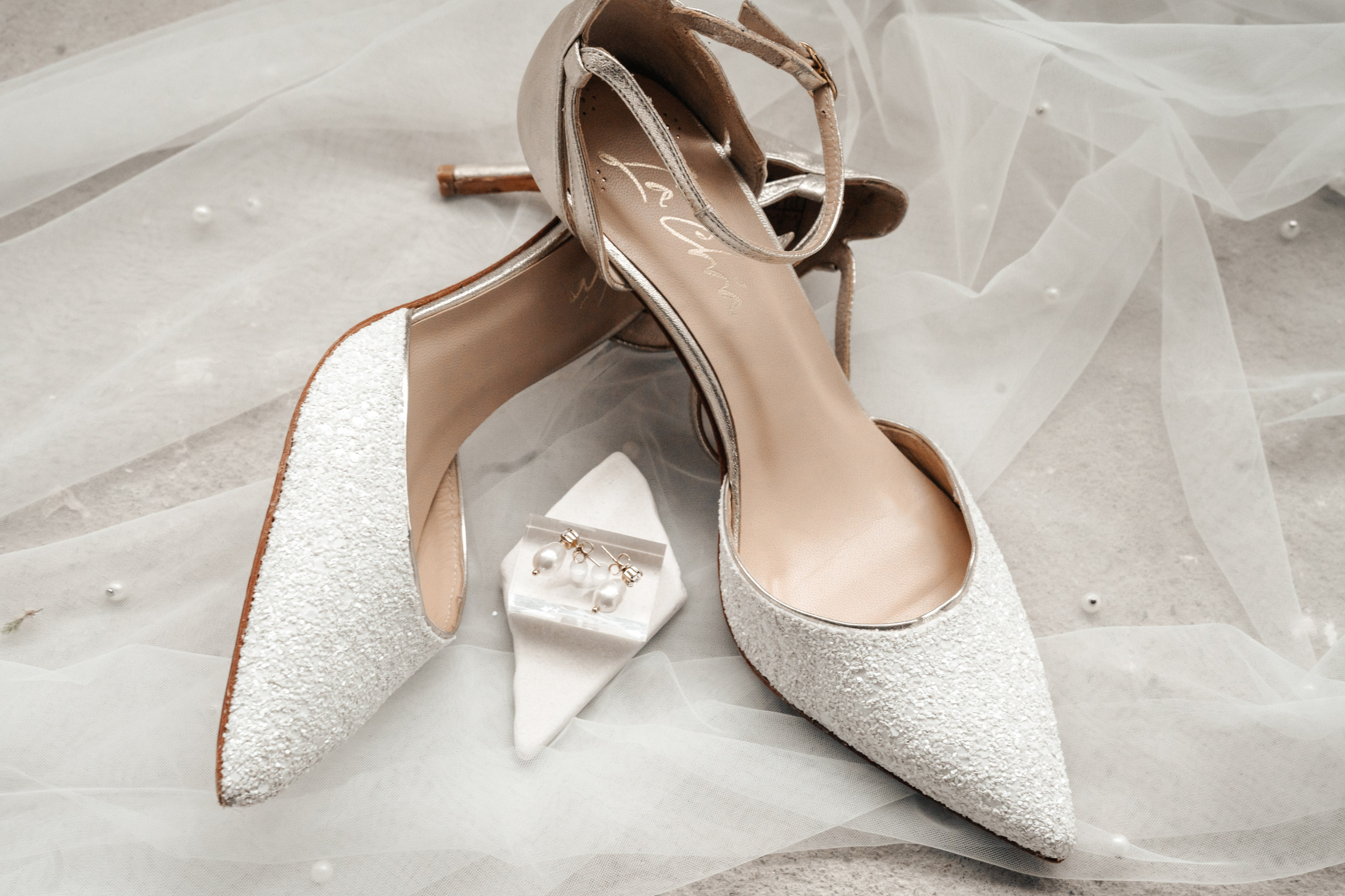 N & B in Köln. Hochzeitsfotograf für Moers, Niederrhein, Düsseldorf, NRW und Deutschland