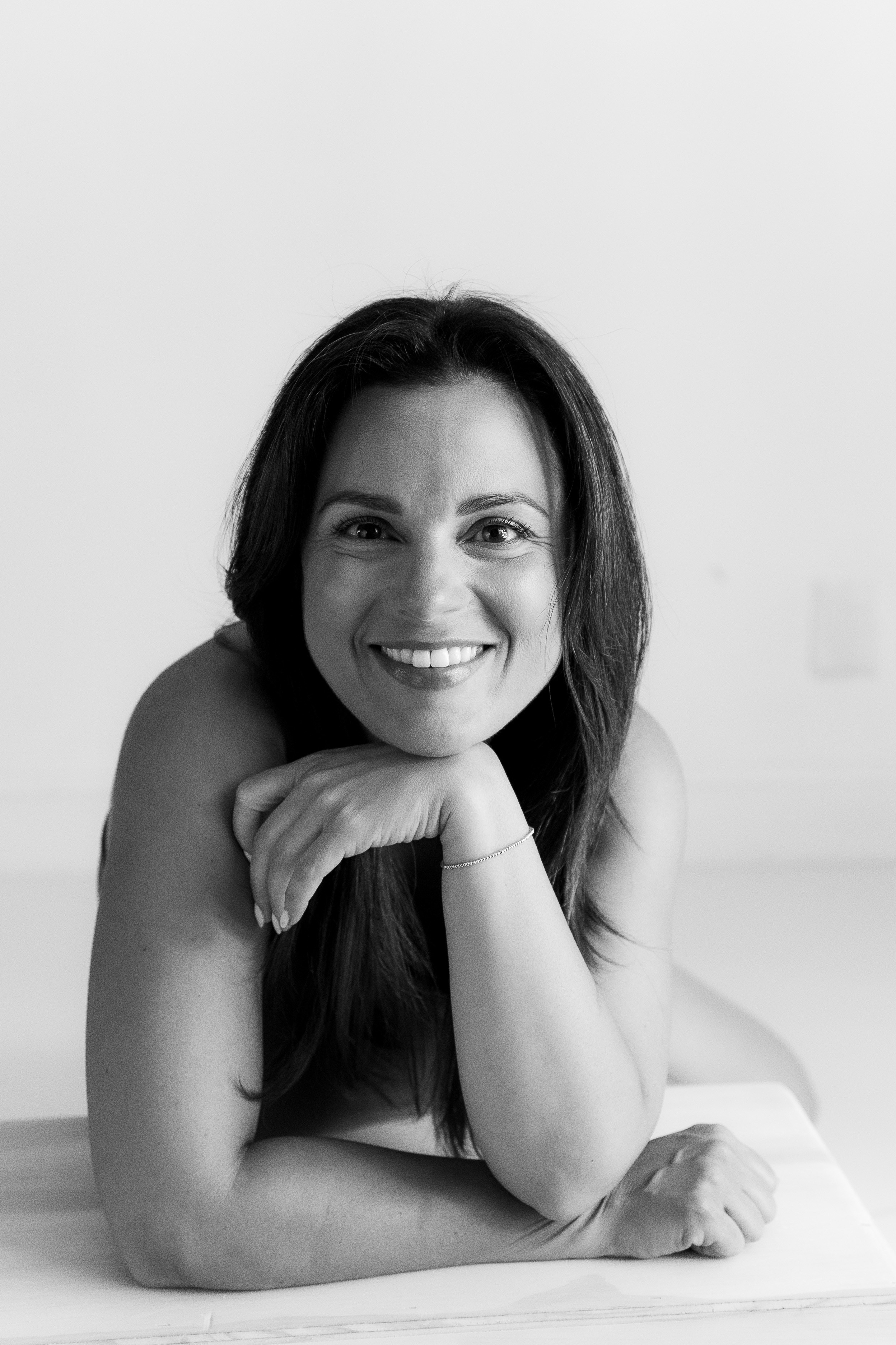 S. Rawnoir- Portrait photography by Daria Paliy.Timeless black&white portraits of women in NYC area