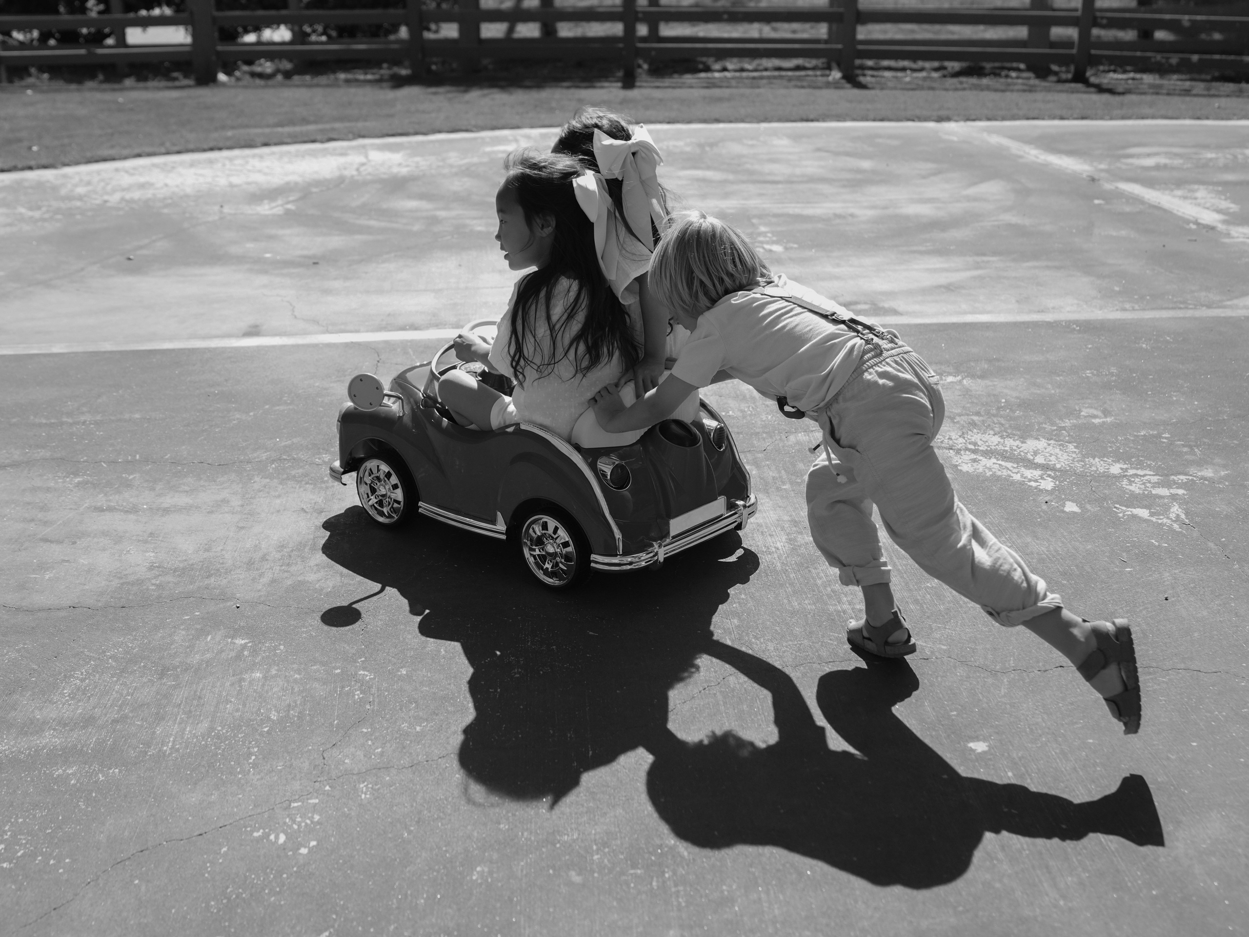 Children on the playground. Фотограф и видеограф в США (и по всему миру) — Татьяна Иванова