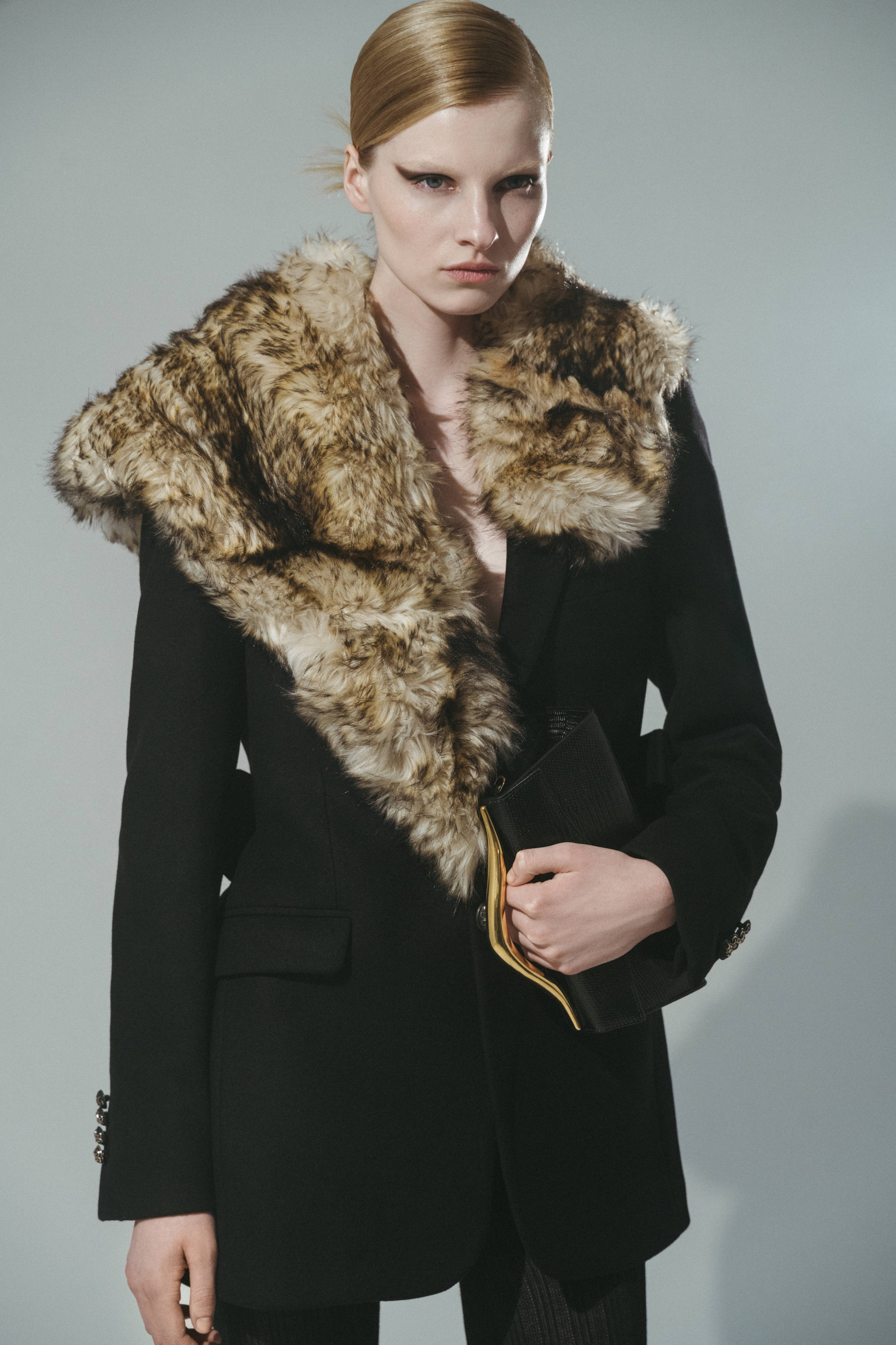 Elie Saab FW 25/26. Алина Ефимова — ретушёр (beaty, fashion, product)