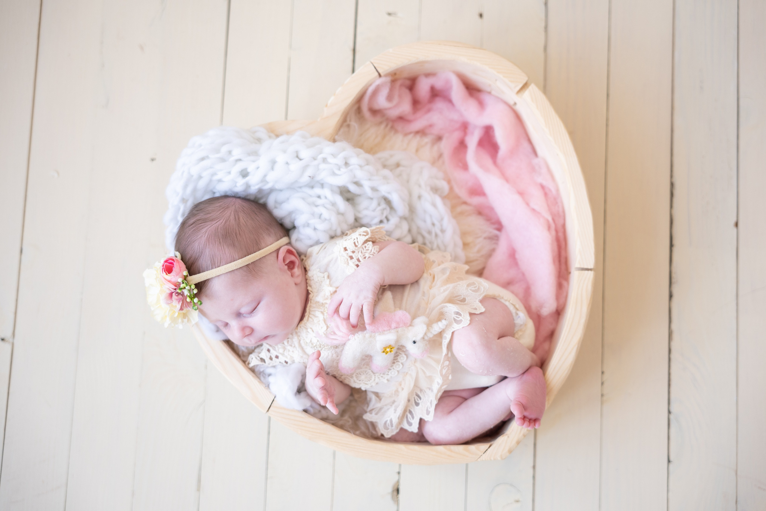 Newborn focení, Novorozenecké focení. Svatební fotograf a kameraman v Česku a po celé Evropě — Teplice, Ústí nad Labem, Praha, Drážďany
