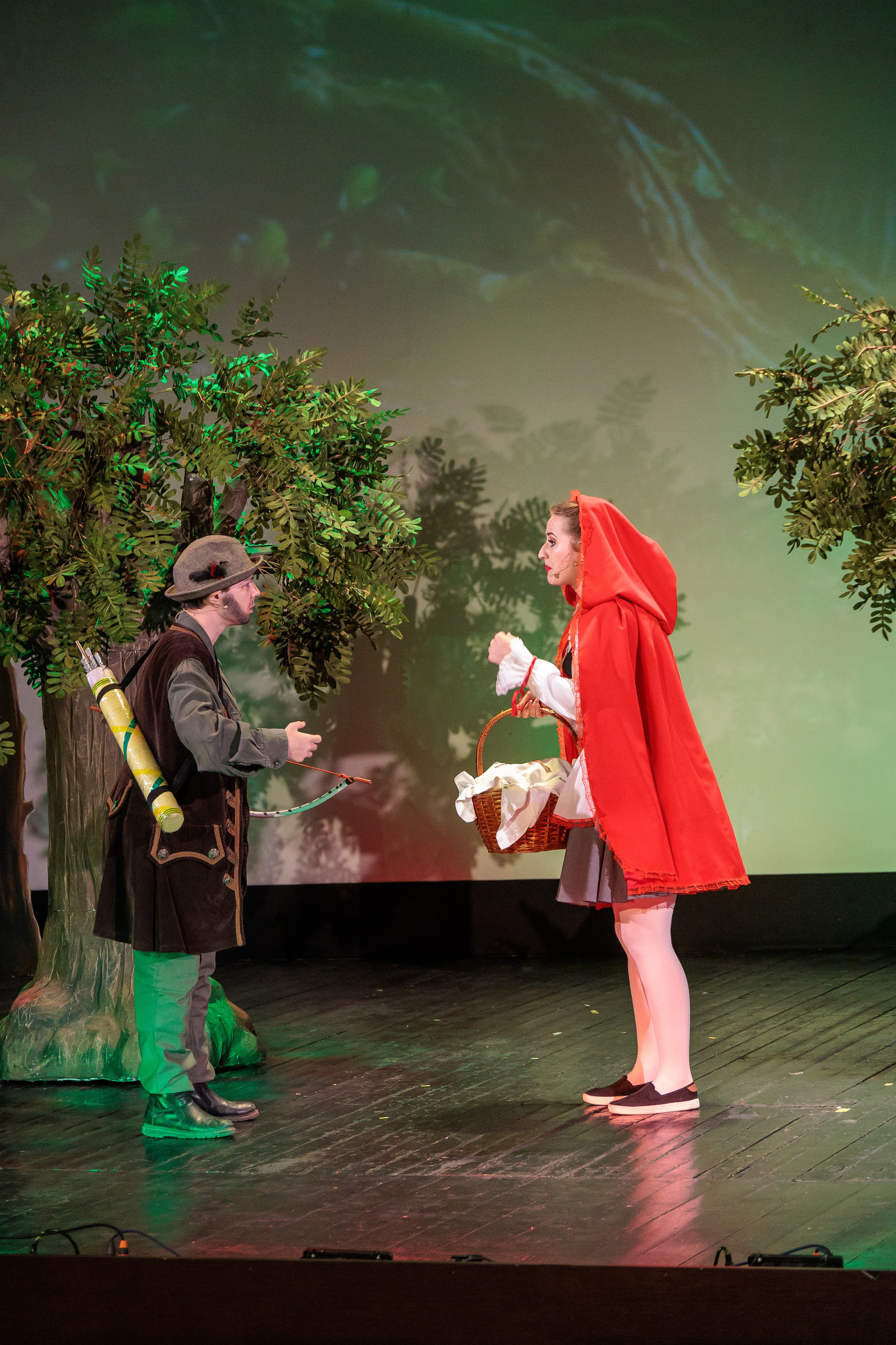 Clounella. Povestea Scufita rosie. ✔️ Фото Видео на свадьбы и крестины Молдова — Cinematic.md